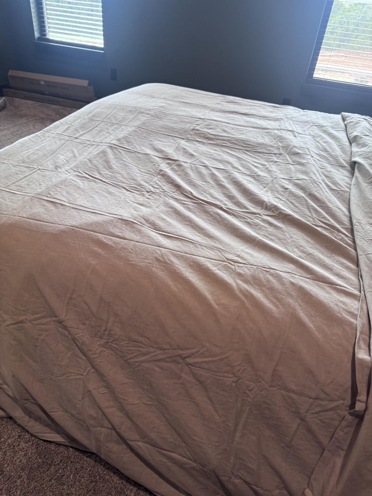 Bedsure Comforter Duvet Insert - Quilted Comforters King Size, All Season Duvet, GentleSoft Down Alternative Bedding Blanket, with 8 Tabs, Gifts for Women/Men, White, King 90 x 102 Inches customer photo 2