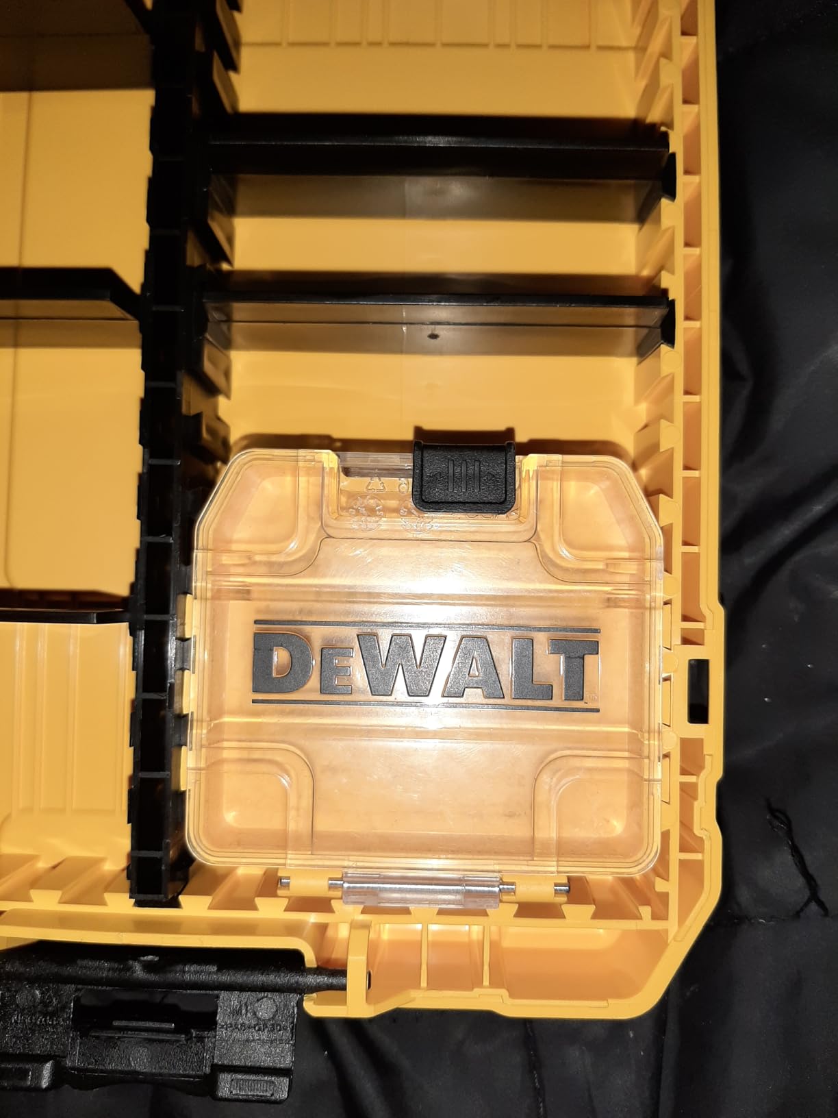 DEWALT Tool Box, Medium 8-Compartments Small Parts Organizer, Portable Tough Case Screw Organizer Toolbox with Customazible Dividers (DWAN2190) customer photo 2