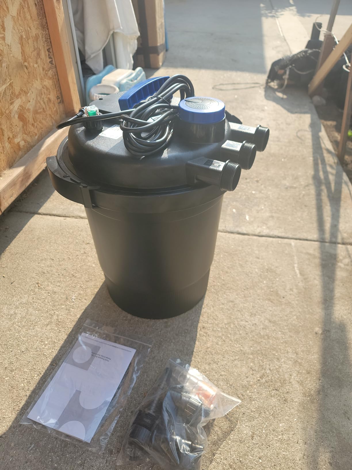 HAPPYGRILL Pond Filter, 2642 GPH Pond Pump Filter w/13W UV-C Light, Bio Balls & 4 Adapters, Bio Pressure Pond Filter System for 1321 Gal Koi Fish Ponds or 2642 Gal Ornamental Ponds customer photo 1