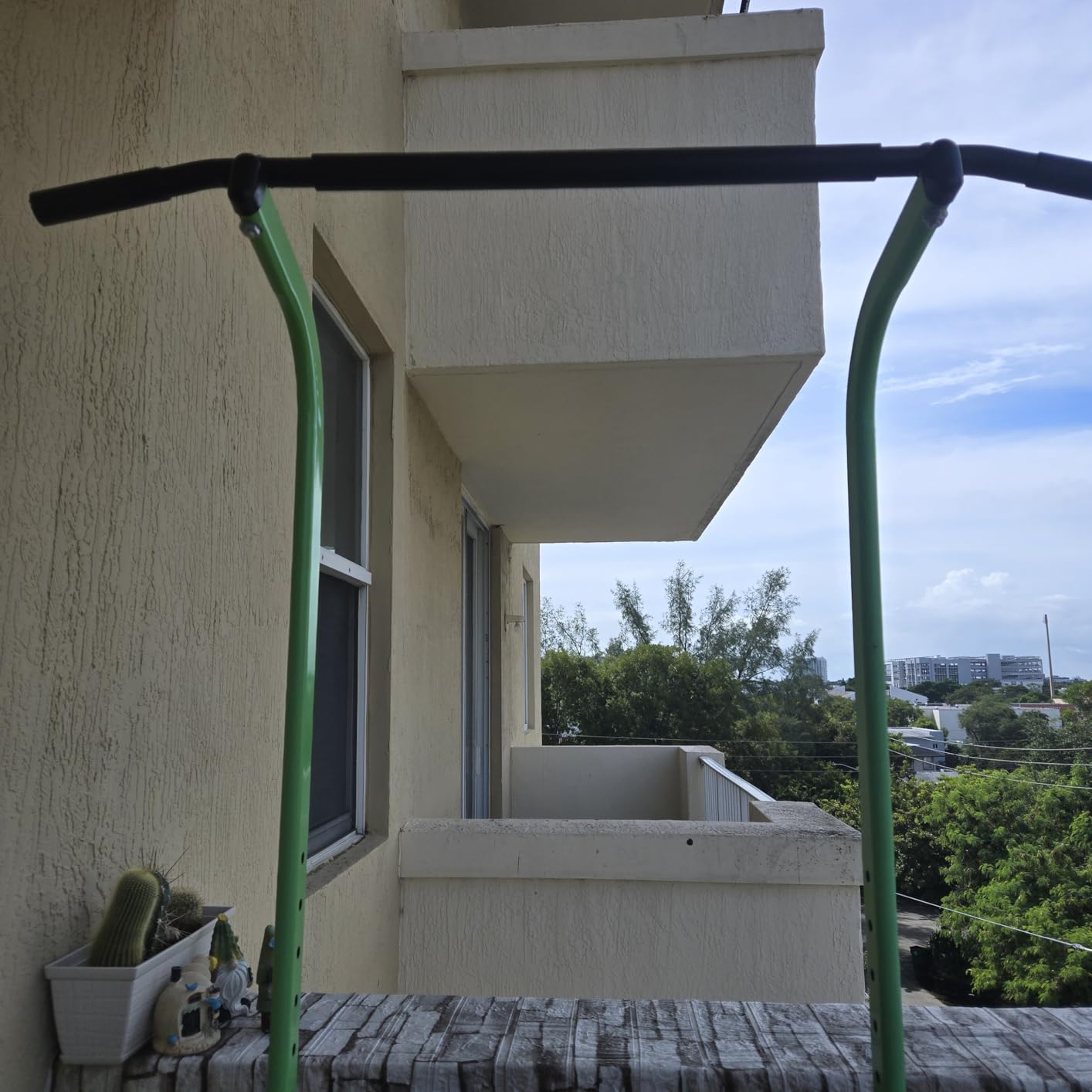 SogesPower Power Tower Dip Station Pull Up Bar for Home Gym Adjustable Height Strength Training Workout Equipment,Pull Up Bar Station customer photo 1