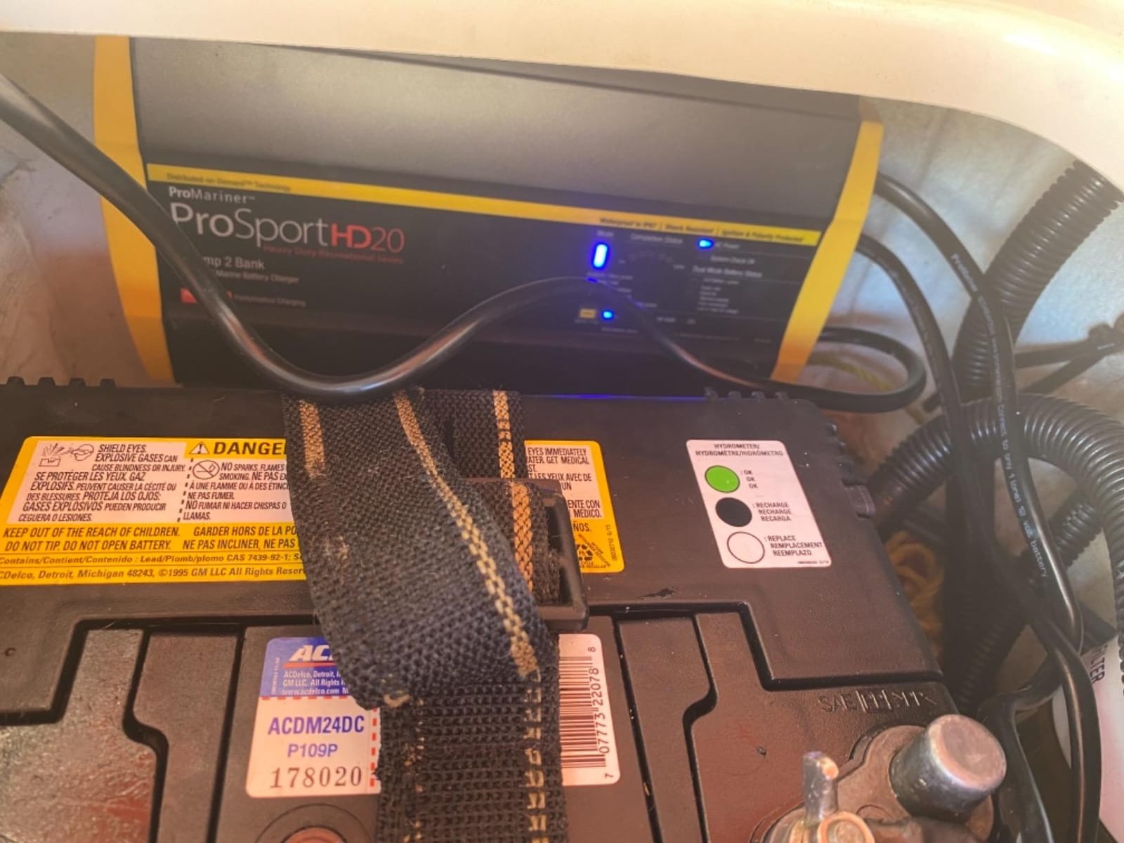 ProMariner 44020 ProSport HD Waterproof Marine Battery Charger, 20 Amp, 2 Bank customer photo 2