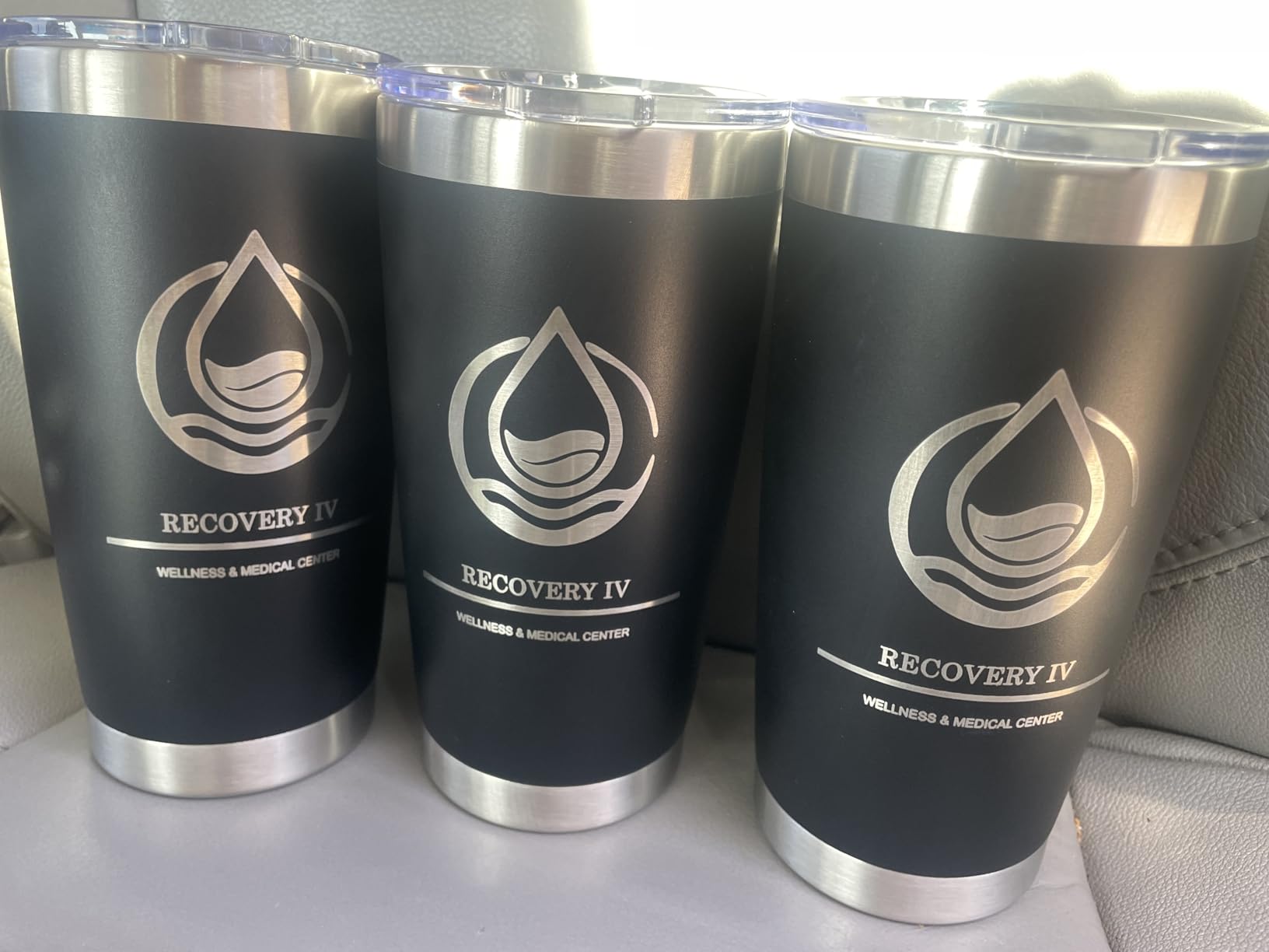 DOMICARE 20oz Stainless Steel Tumbler Bulk with Lid, Double Wall Vacuum Insulated Travel Mug, Powder Coated Coffee Cup, Powder Black, 8 Pack customer photo 2