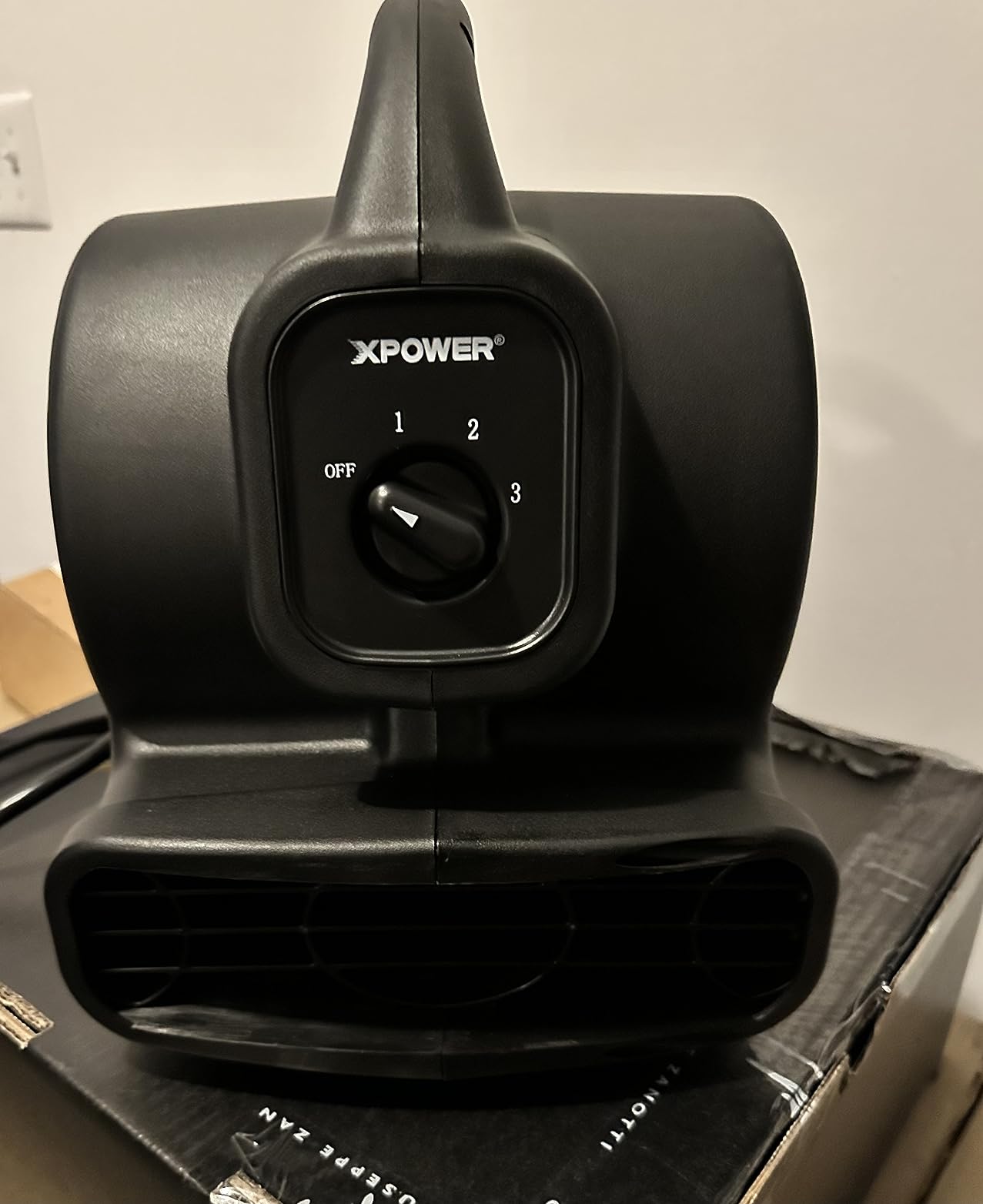 XPOWER P-80A Mini Mighty 138 W 600 CFM Centrifugal Air Mover, Carpet Dryer, Floor Fan, Blower, Stackable, Daisy Chain, for Water Damage Restoration, Janitorial, Plumbing, Home Use, Black customer photo 2