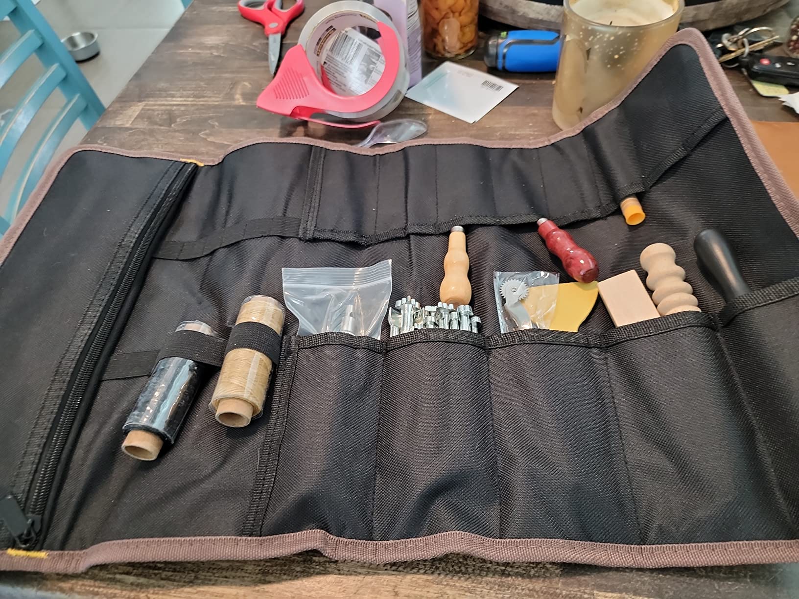 ZMAAGG Leather Working Kit, 328 PCS Leather Tools, Stamping and Rivet Kit for Beginners to Professionals customer photo 2