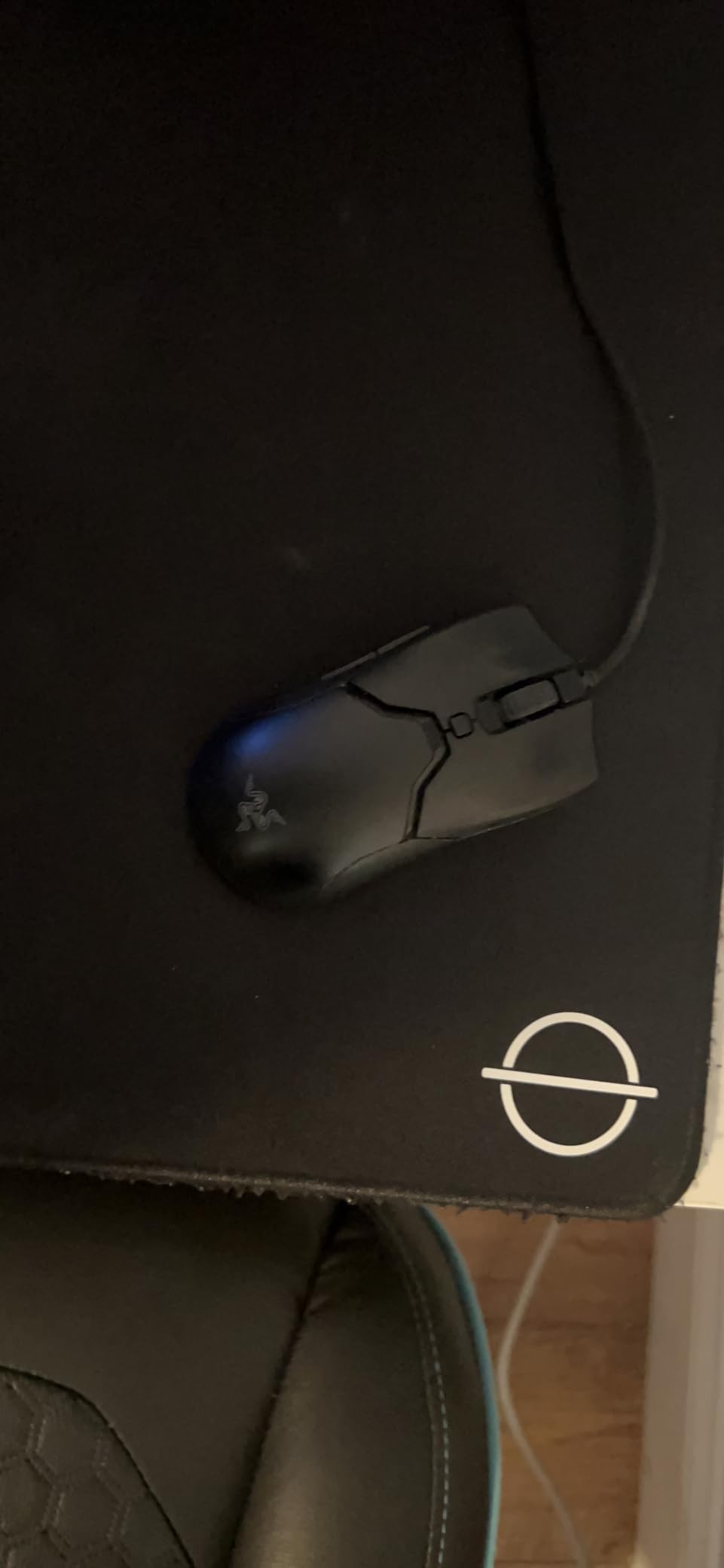 Razer Viper Mini - Wired Gaming Mouse for PC/Mac (Ultralight 61g, Ambidextrous, Speedflex Cable, 8500 DPI Optical Sensor, Chroma RGB Illumination) Black customer photo 2