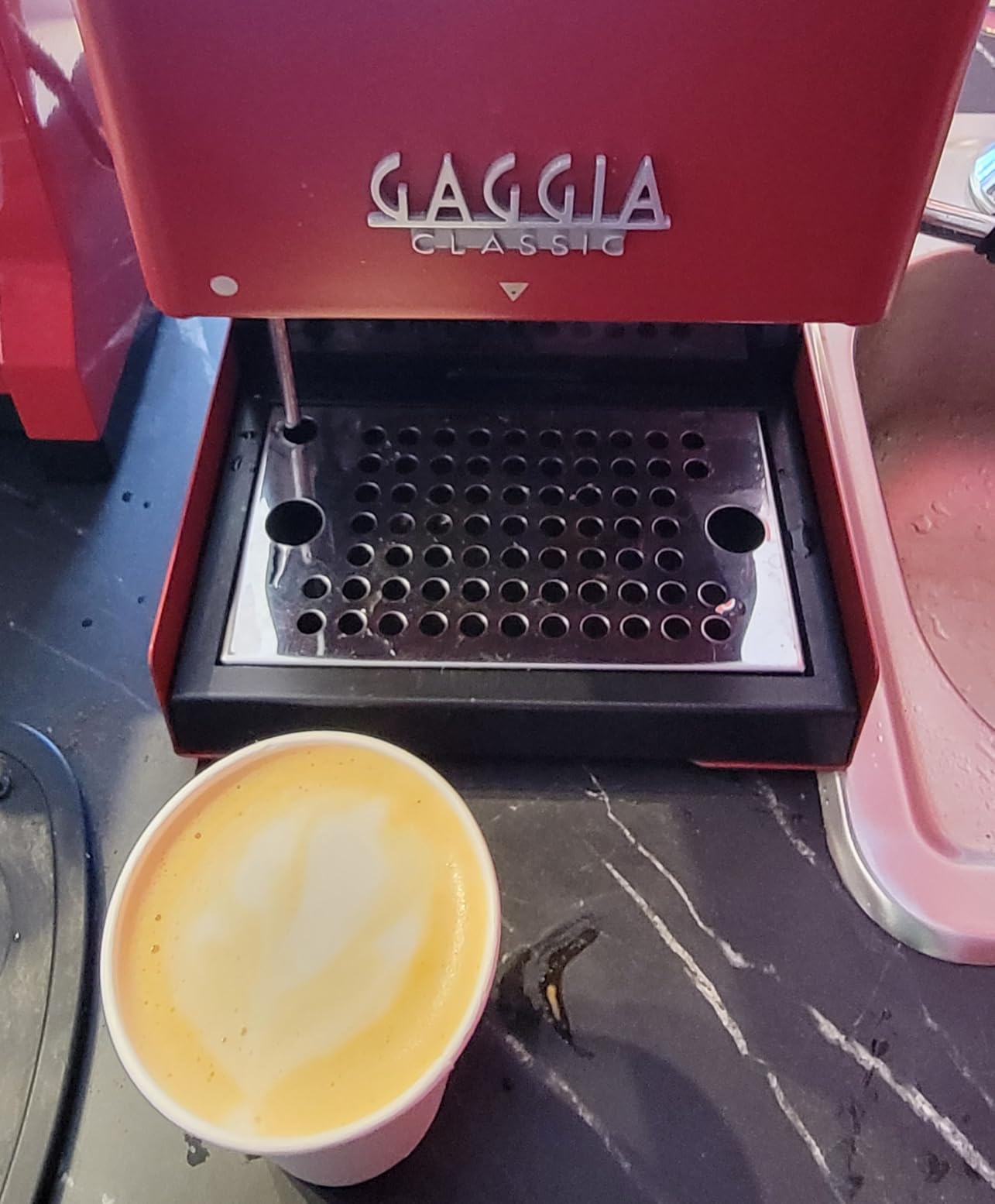 Gaggia RI9380/47 Classic Pro Espresso Machine, 1.3 liters, Cherry Red customer photo 2