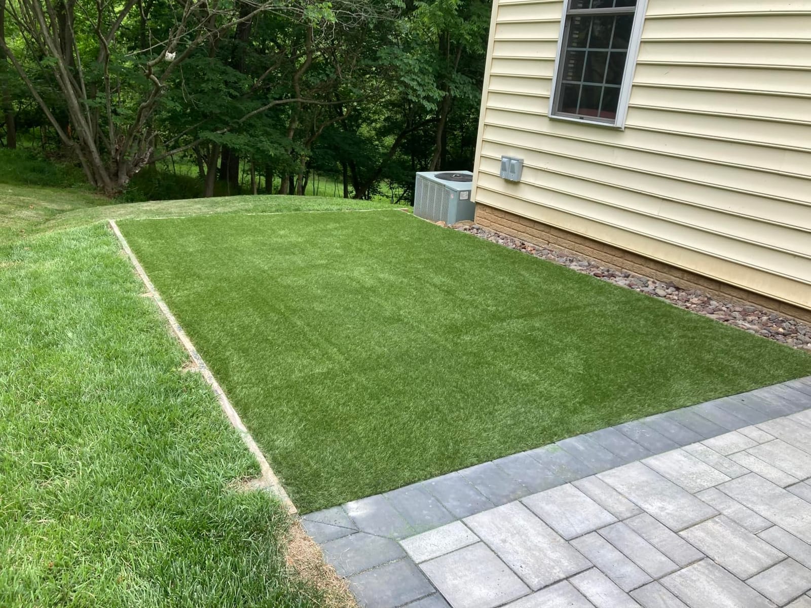 LITA Realistic Deluxe Artificial Grass Synthetic Thick Lawn Turf Carpet (7 FT x 15 FT (105 Square FT)) customer photo 1