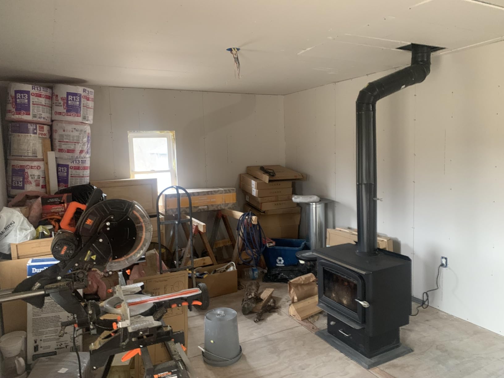 Ashley 2,000 Sq Ft 89,000 BTU Wood Burning stove, EPA Certified, Black customer photo 1