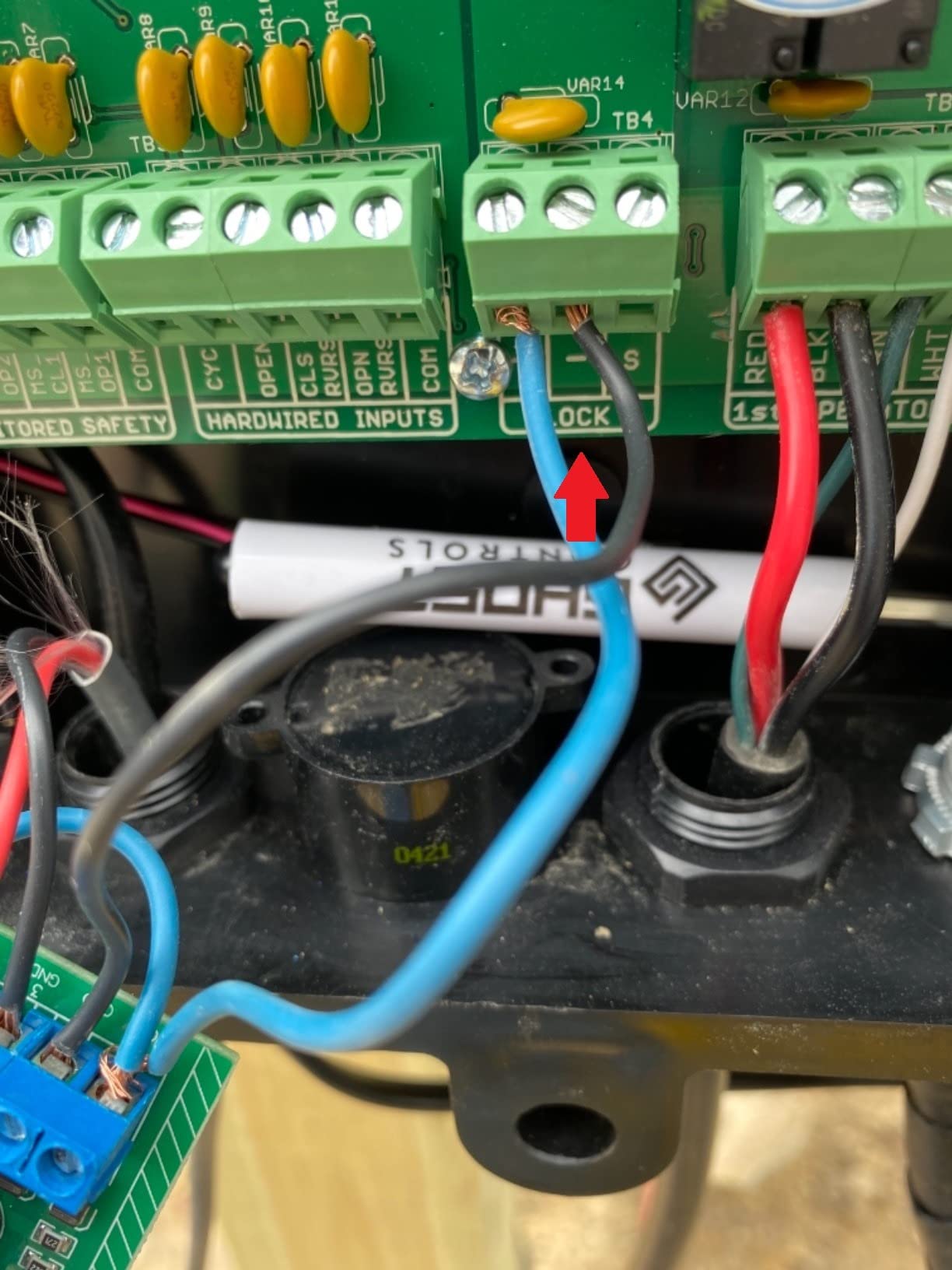 TOPENS AT602 Dual Swing Gate Opener Medium Duty Automatic Gate Motor for Double Swing Gates Up to 18ft per Arm customer photo 1