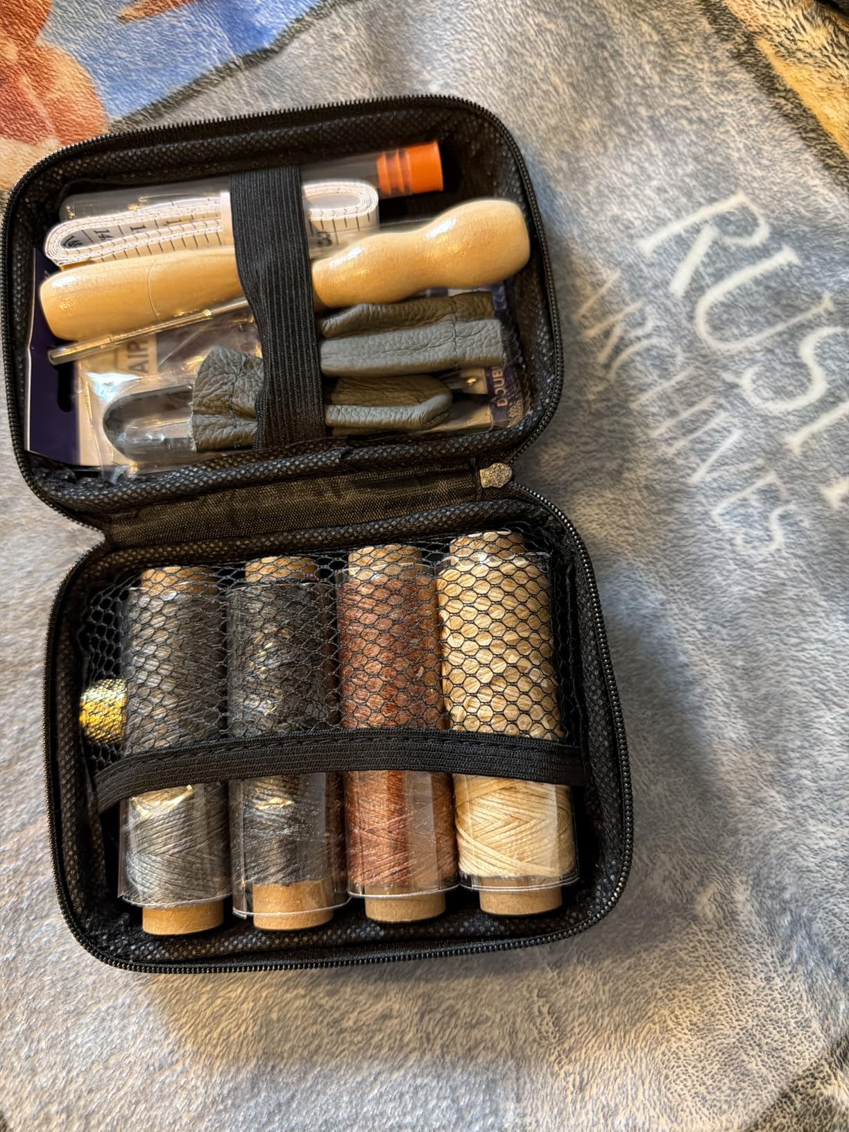 Leather Sewing Kit Leather Stitching Kit with Sewing Awl Waxed Thread Upholstery Repair Kit with Needles Heavy Duty Sewing Tools customer photo 1