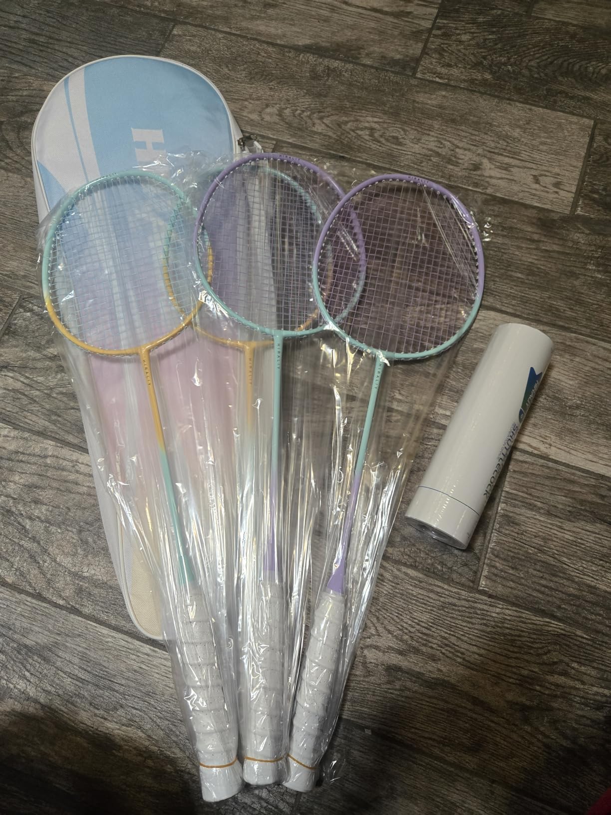 HIRALIY Badminton Rackets Set for Backyards, Badminton Set, Includ 2/4 Rackets, 6/12 Birdies, 1 Carrying Bag, Outdoor Game for Adult Family Beginner customer photo 2