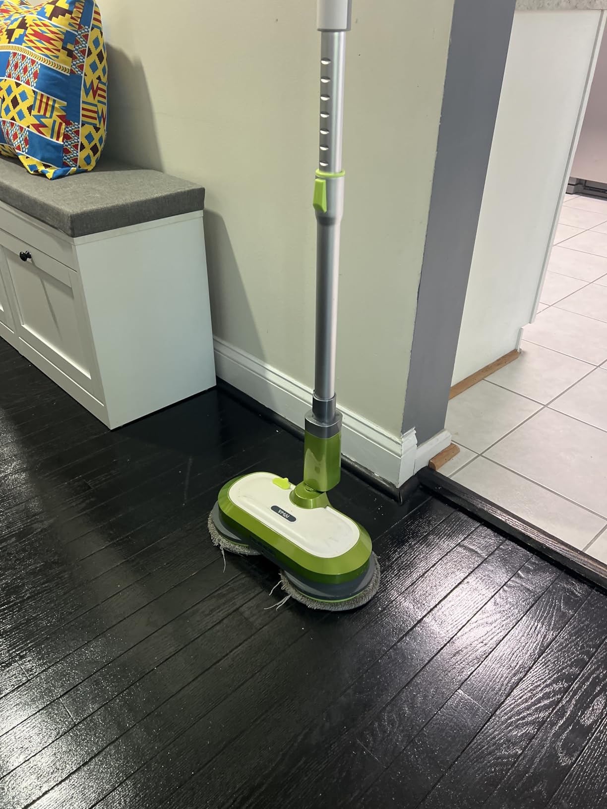 VMAI Cordless Electric Mop with Water Spray & Detachable Battery, Rechargeable Floor Spin Mop & Scrubber with LED Headlights, Washable Pads, Lightweight for Hardwood Tile Marble Floor Cleaning customer photo 1