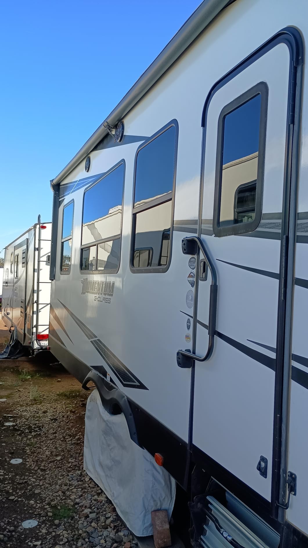 Carefree Compass 12V Electric Motorized RV Awning Arm Set - Automatic, Self-Leveling, Durable Aluminum, Motor Included - Replaces Carefree Longitude 12V Arms (Black) customer photo 1