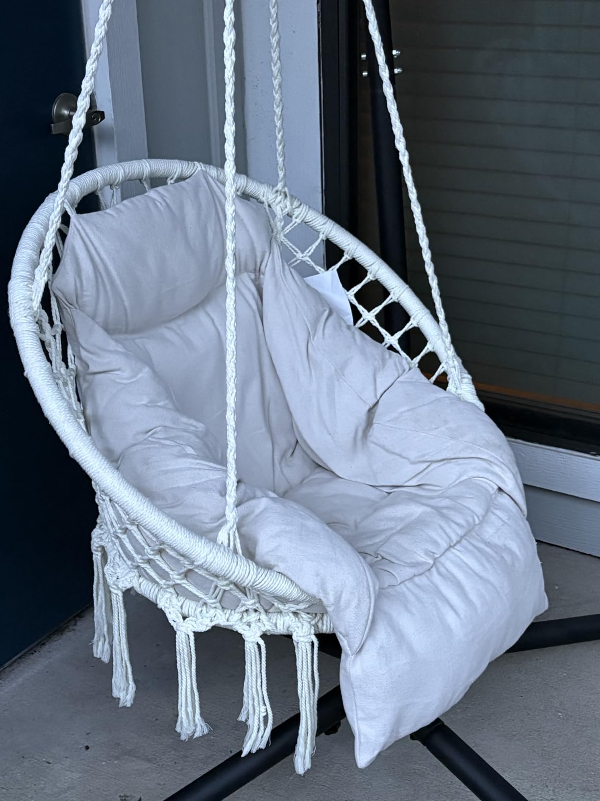 SONGMICS Hanging Chair, Hammock Chair with Large, Thick Cushion, Boho Swing Chair for Bedroom, Patio, Balcony, Garden, Holds up to 264 lb, Accessories Included, Cream White UGDC042M01 customer photo 2