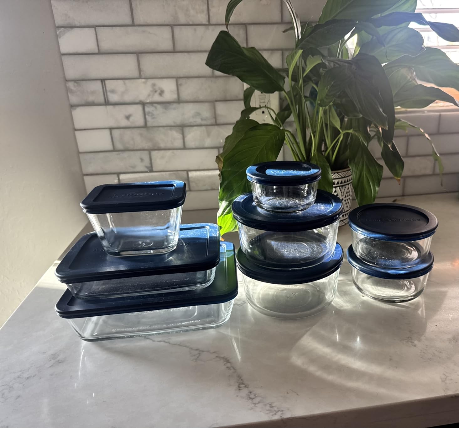 Anchor Hocking 16 Piece Glass Storage Containers with Lids (8 Glass Food Storage Containers & 8 Navy Blue SnugFit Lids) customer photo 1