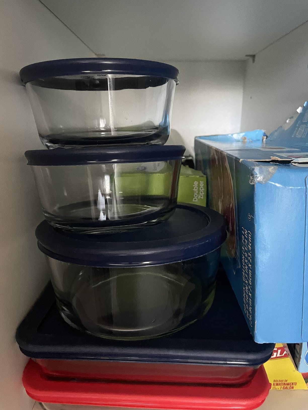 Anchor Hocking 16 Piece Glass Storage Containers with Lids (8 Glass Food Storage Containers & 8 Navy Blue SnugFit Lids) customer photo 2