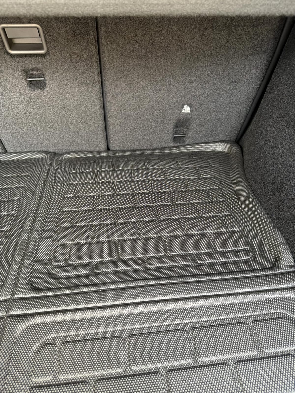 3D MAXpider Custom Fit Kagu Cargo Liner (Black) Compatible with Tesla Model Y 5-Seat 2020-2026 - Rear Upper Cross Fold Cargo Liner customer photo 1