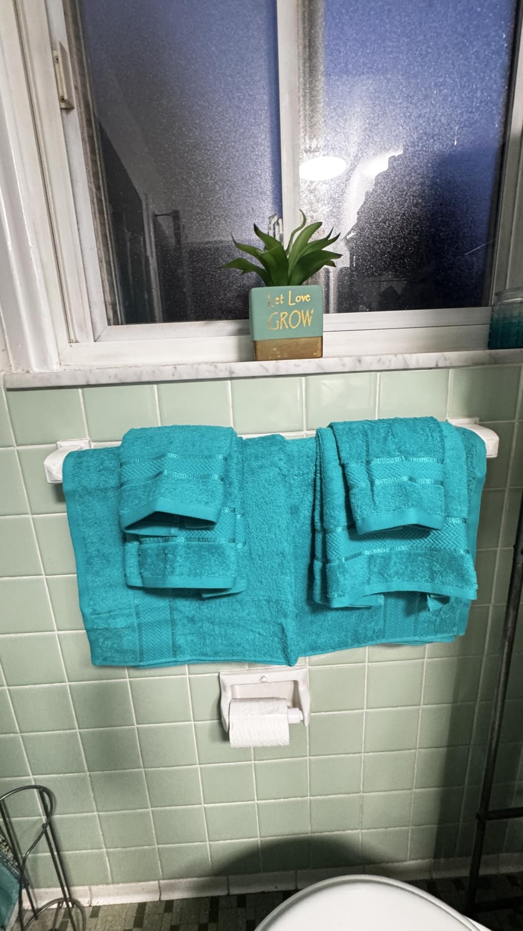 6 Piece 100% Cotton Bath Towel Set - 2 Bath - 2 Hand - 2 Face, Dark Grey | 100% Cotton, Thick & Plush, Hotel Quality, Ultra Soft, Highly Absorbent, Quick Dry, Low Lint, Machine Washable customer photo 2