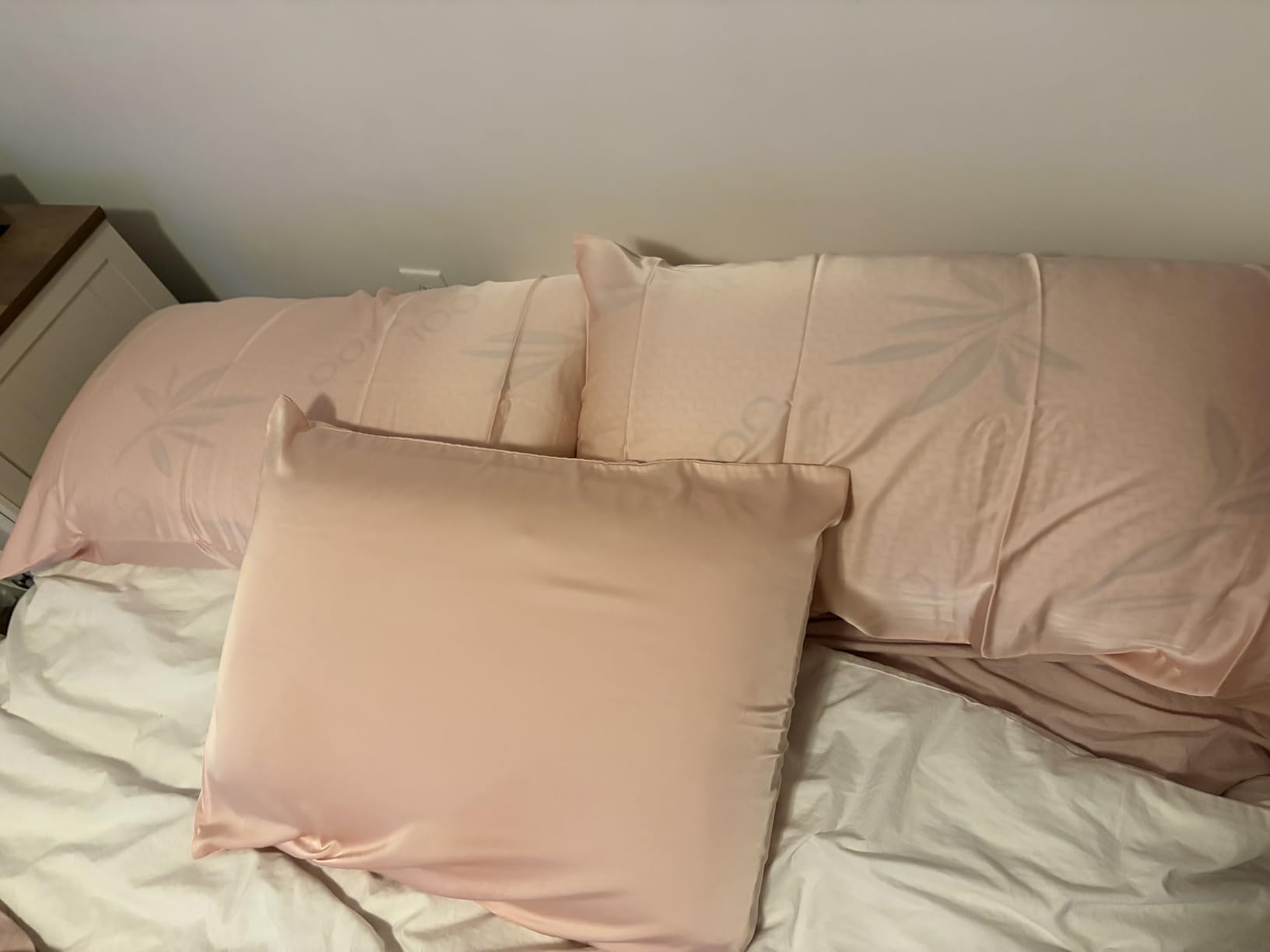 ComfySleep Queen Size 2 Pack Rayon Made from Bamboo Pillows for Sleeping, Cooling Shredded Memory Foam Adjustable Bed Pillow with, Removable/Washable Cover (Queen 2 Pack) customer photo 2