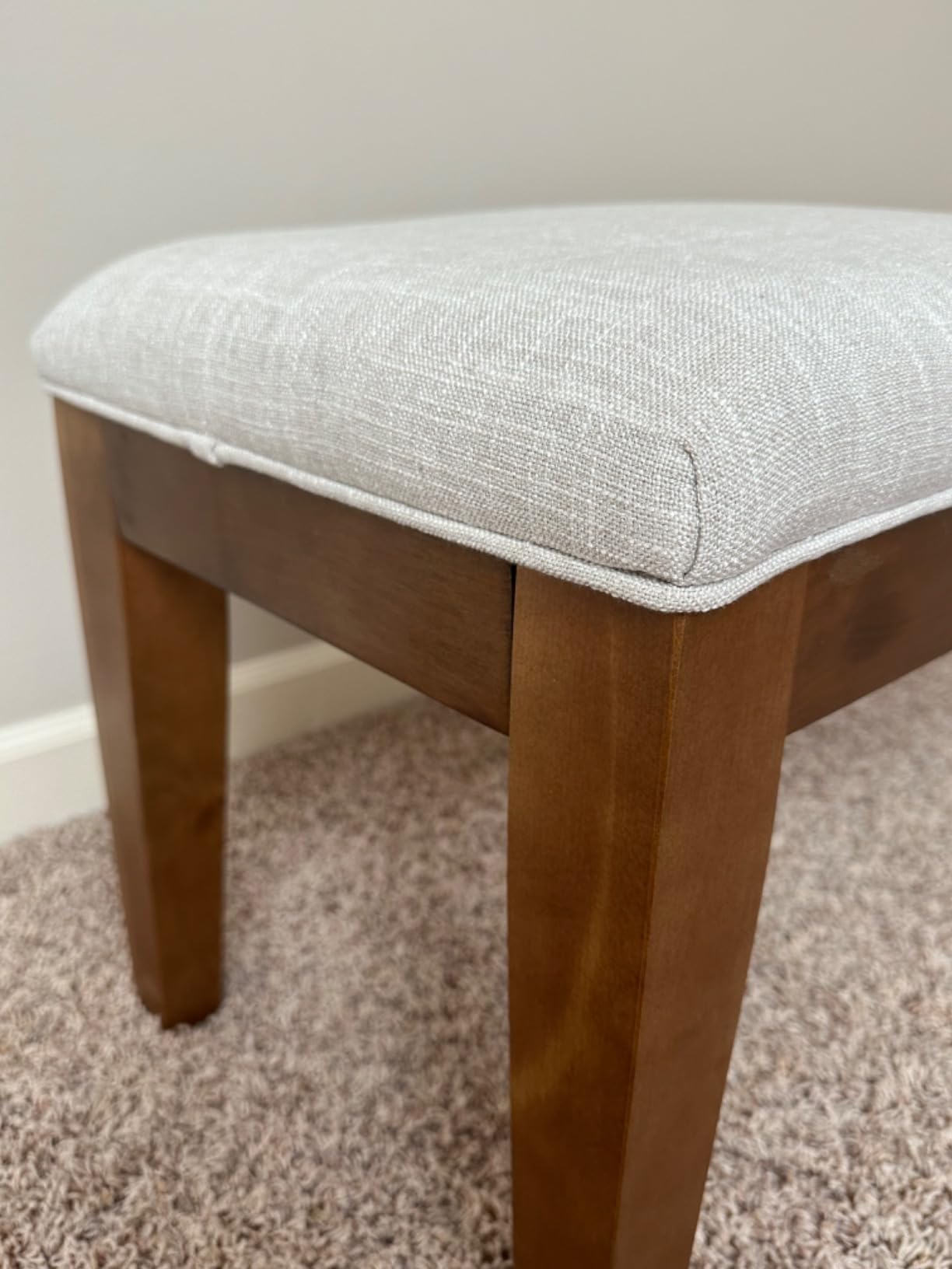 HUIMO Upholstered Bench, Button Tufted Dining Bench (Beige) | with Solid Wood Legs, End of Bed Bench for Bedroom, Entryway, Living Room customer photo 2