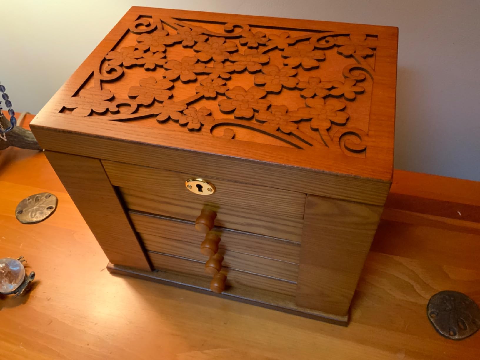 Changsuo Wooden Jewelry Box for Women, Organizer Box of Solid Wood with Lock and Key for Jewelries, Watches, Necklace, Ring, Lockable Storage Case (Dark Brown) customer photo 2