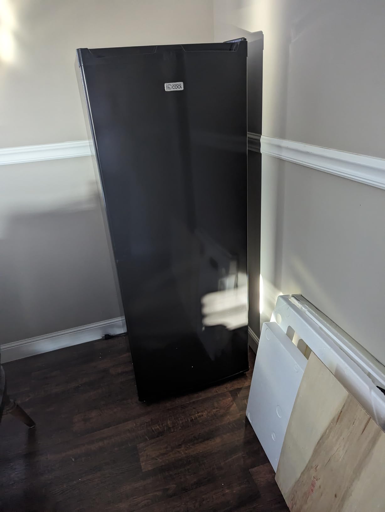 Commercial Cool Upright Freezer, Stand Up Freezer 6 Cu Ft with Reversible Door, Black | 5 Fixed Freezer Shelves, Reversible Door, Adjustable Thermostat, Manual Defrost customer photo 2