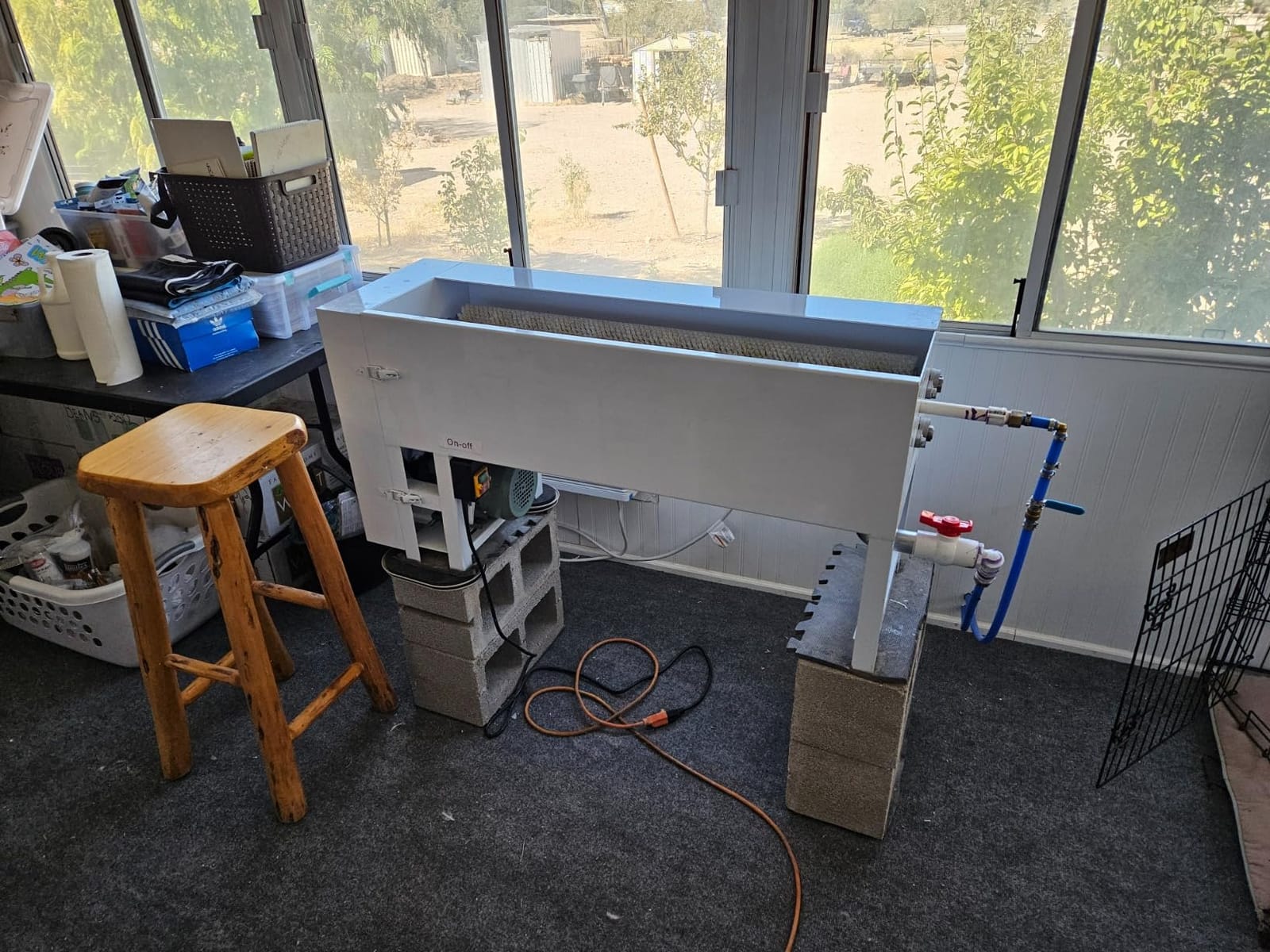 INTBUYIING Semi-Automatic Egg Washer Cleaner High Efficiency Egg/Potato Cleaning Machine 1500-2000 Eggs/Hour, Nylon Brush Non-Damage Design for Farm, Restaurant, School 110V customer photo 1