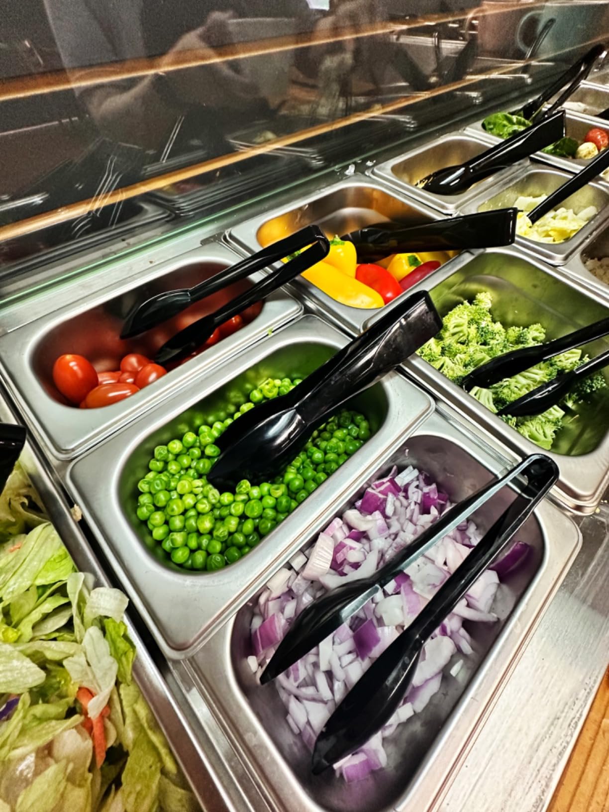 KoolMore SDC-8P-SG Condiment Prep Rail Station with Sneeze Guard, 71 Inch, Silver customer photo 2