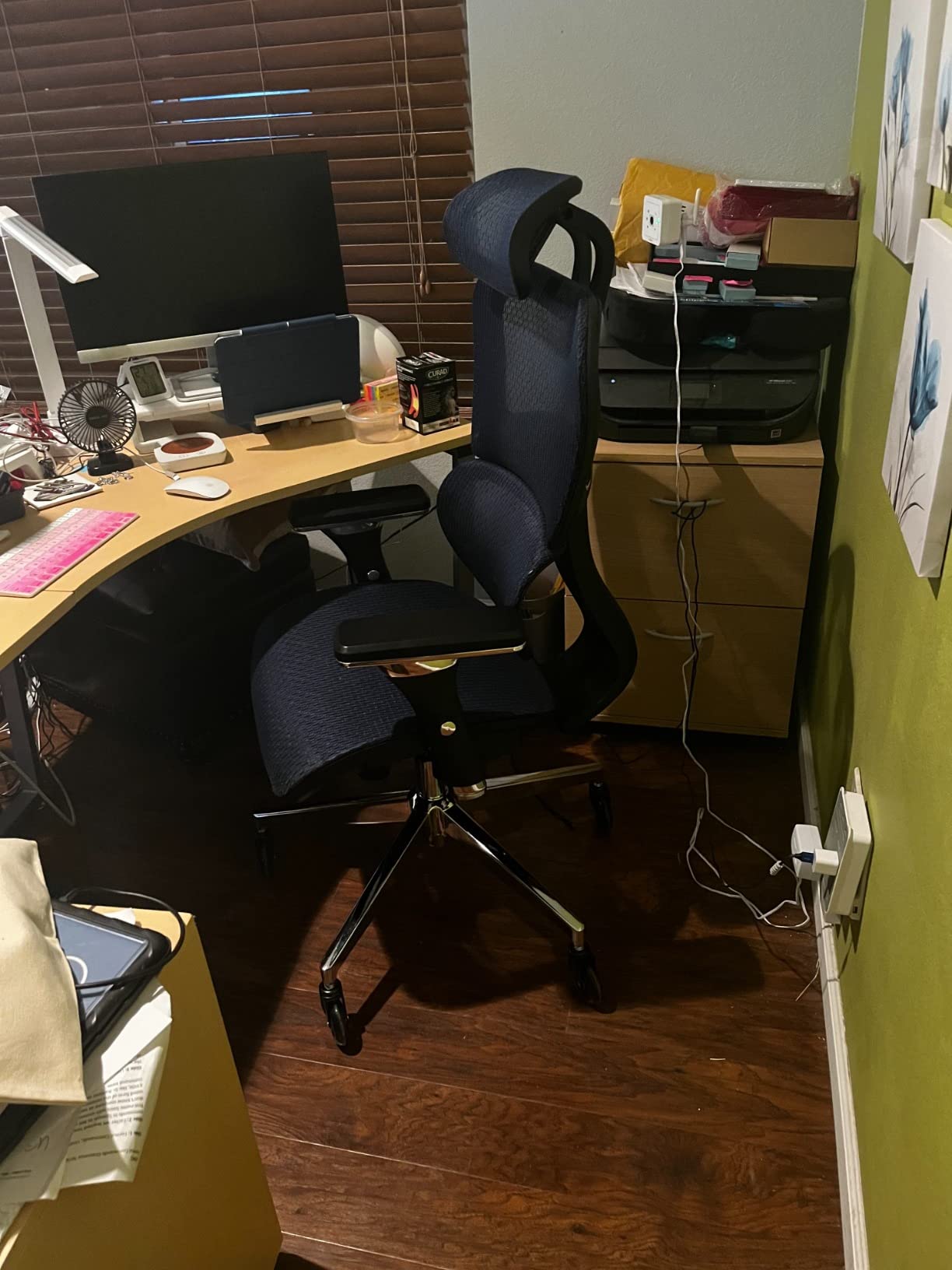 Oline ErgoPro Ergonomic Office Chair, Rolling Desk Chair with 4D Adjustable Armrest, 3D Lumbar Support, Blade Wheels, Mesh Computer Gaming Executive Swivel Chairs Chair (Black) customer photo 2