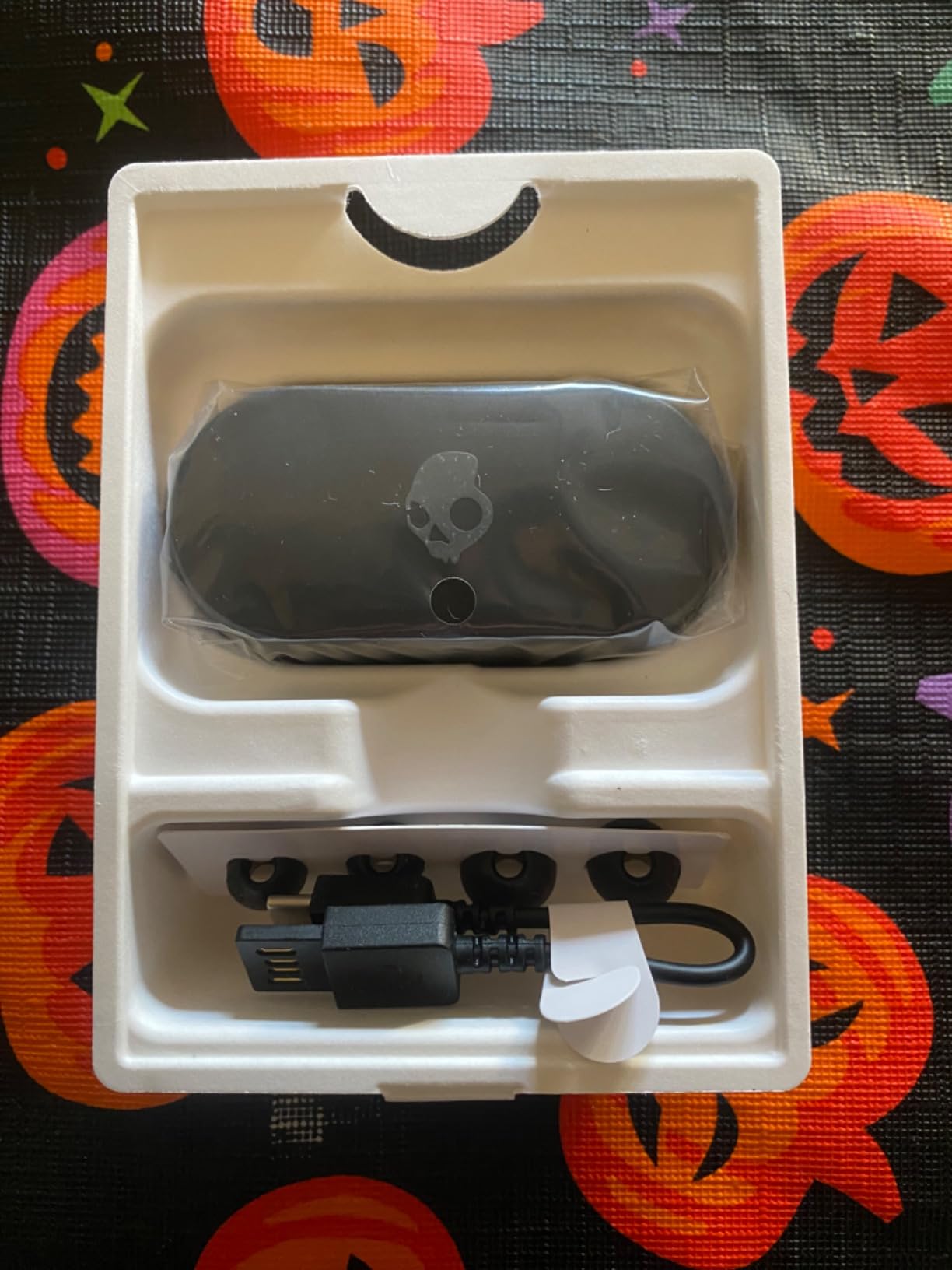 Sesh ANC Active Noise Cancelling Wireless Earbuds - True Black customer photo 2
