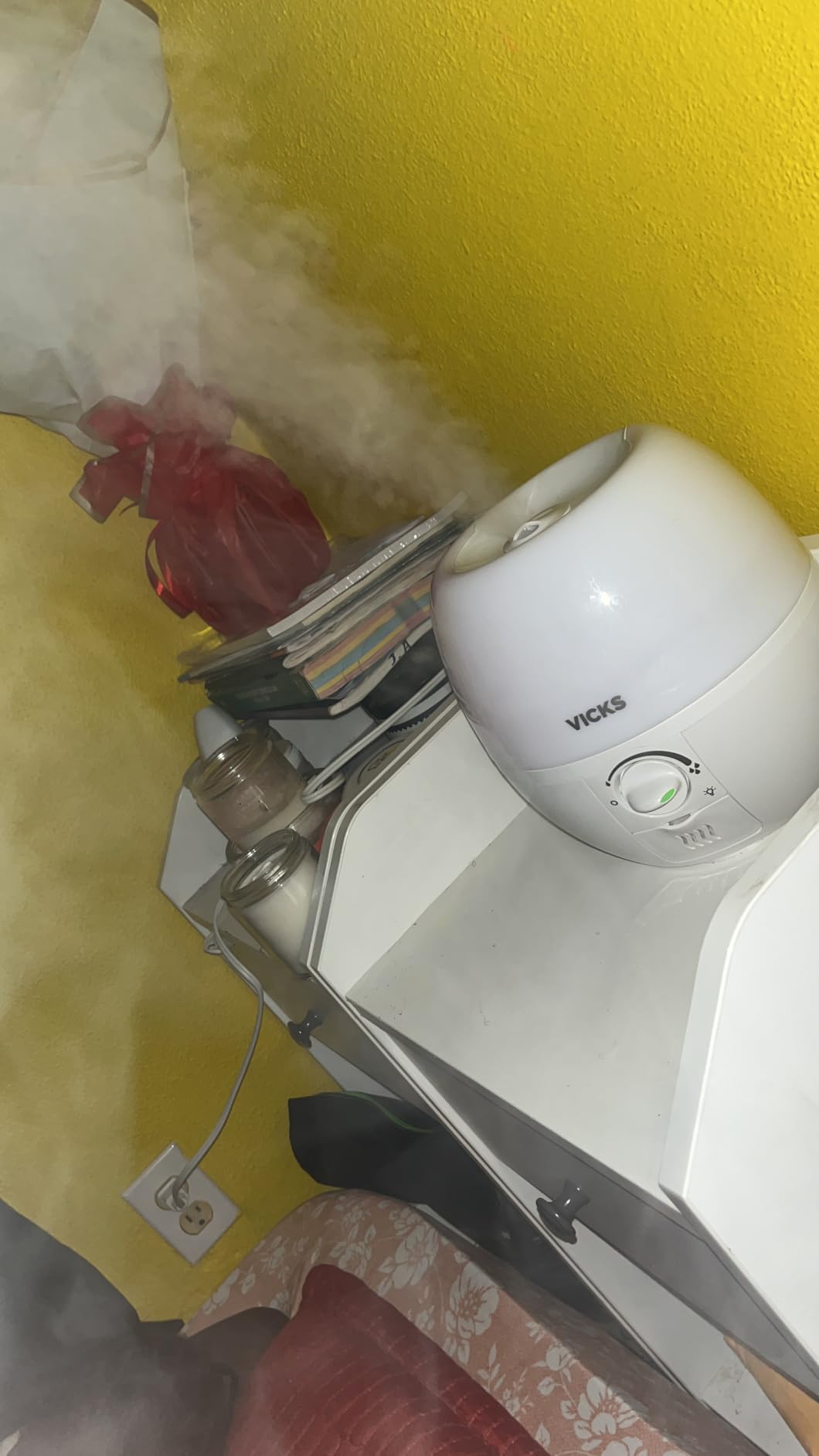 Vicks Humidifier 3-in-1 SleepyTime Cool Mist Humidifier for Nursery, White | Hydrating Mist for Baby & Kids Rooms with Color Changing Night Light, Use with Vicks SleepyTime Vapopads customer photo 1
