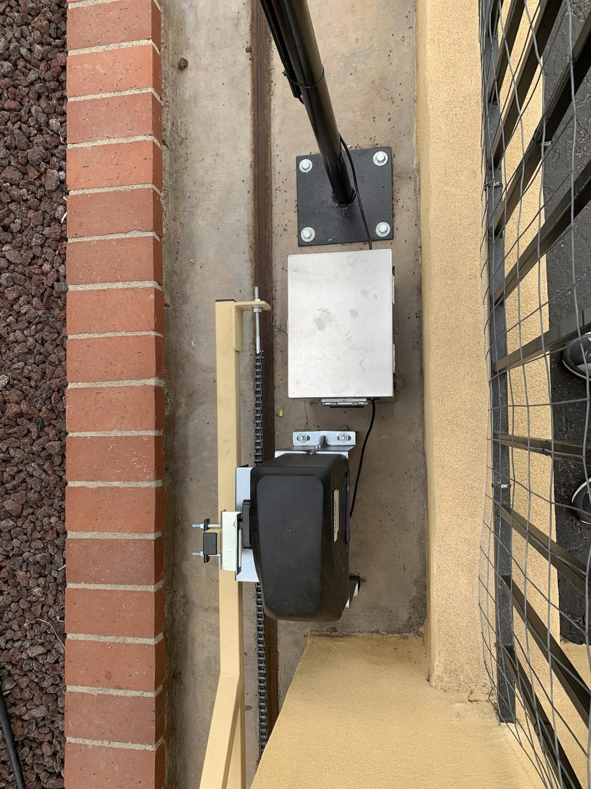 TOPENS DKC500S Solar Sliding Gate Opener Chain Drive Automatic Gate Motor for Heavy Driveway Slide Gates Up to 1300 Pounds, Electric Gate Operator Battery Powered with Solar Panel Remote Control Kit customer photo 2