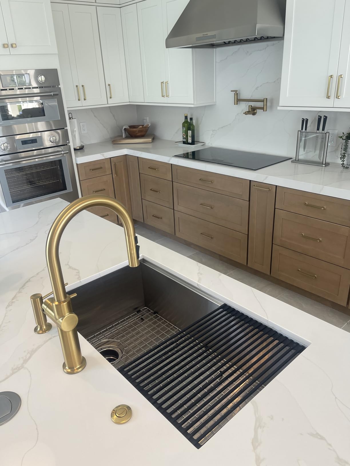 KRAUS Kore 36-Inch Undermount Workstation 16 Gauge Single Bowl Stainless Steel Kitchen Sink with Accessories, KWU110-36 customer photo 2