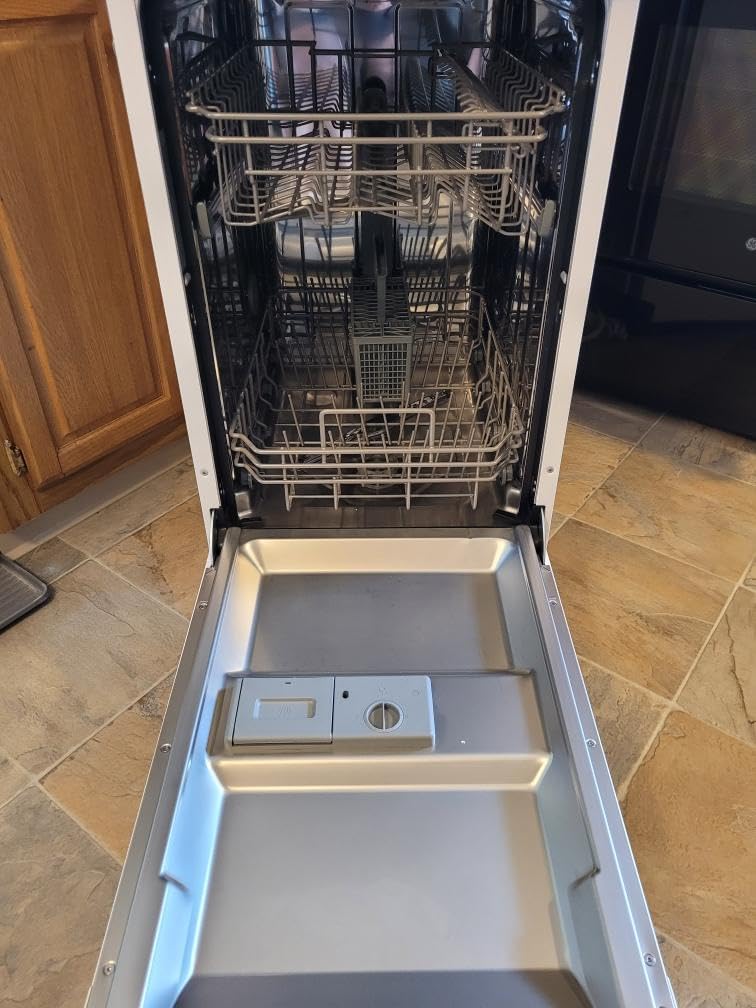 SPT SD-9263WA 18 inch Wide Portable Dishwasher with ENERGY STAR, 6 Wash Programs, 8 Place Settings and Stainless Steel Tub - White customer photo 1