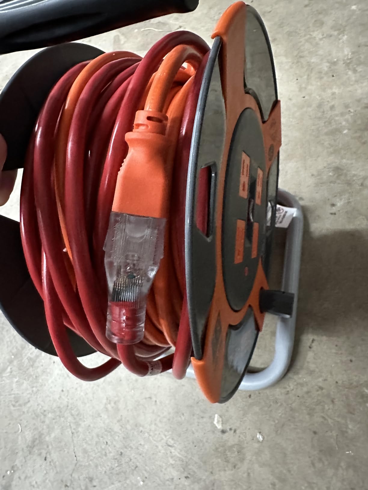 BLACK+DECKER 50 Ft. Retractable Extension Cord Reel, 4 Outlets | 14 AWG SJTW cable, easy handle rewind, multi-plug design, heavy-duty build customer photo 1