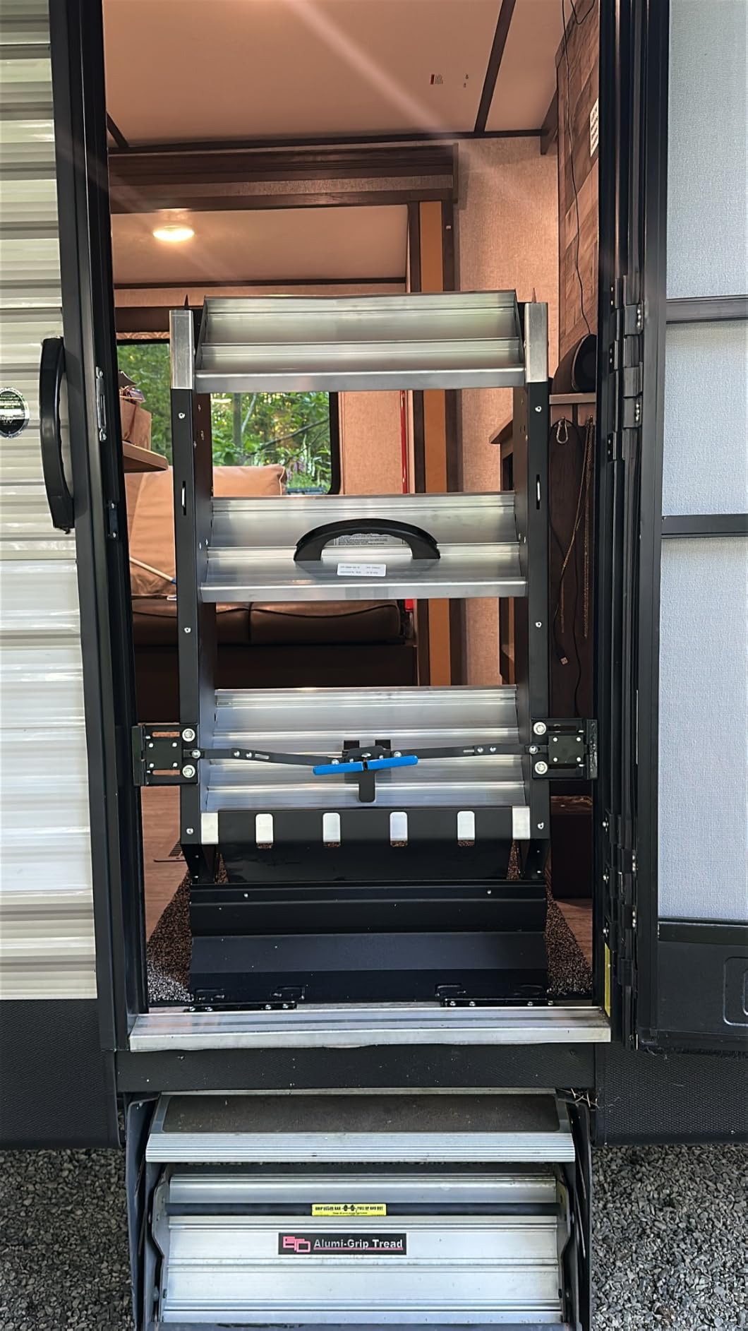 MORryde - STP-206 Step Above 2nd Generation RV Entry Step customer photo 1