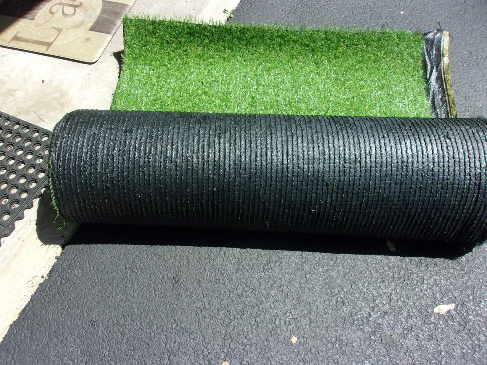 MYOYAY Artificial Grass Turf Rug, 3.3ft x 33 ft Large Realistic Grass Lawn Carpet Roll, 1.18