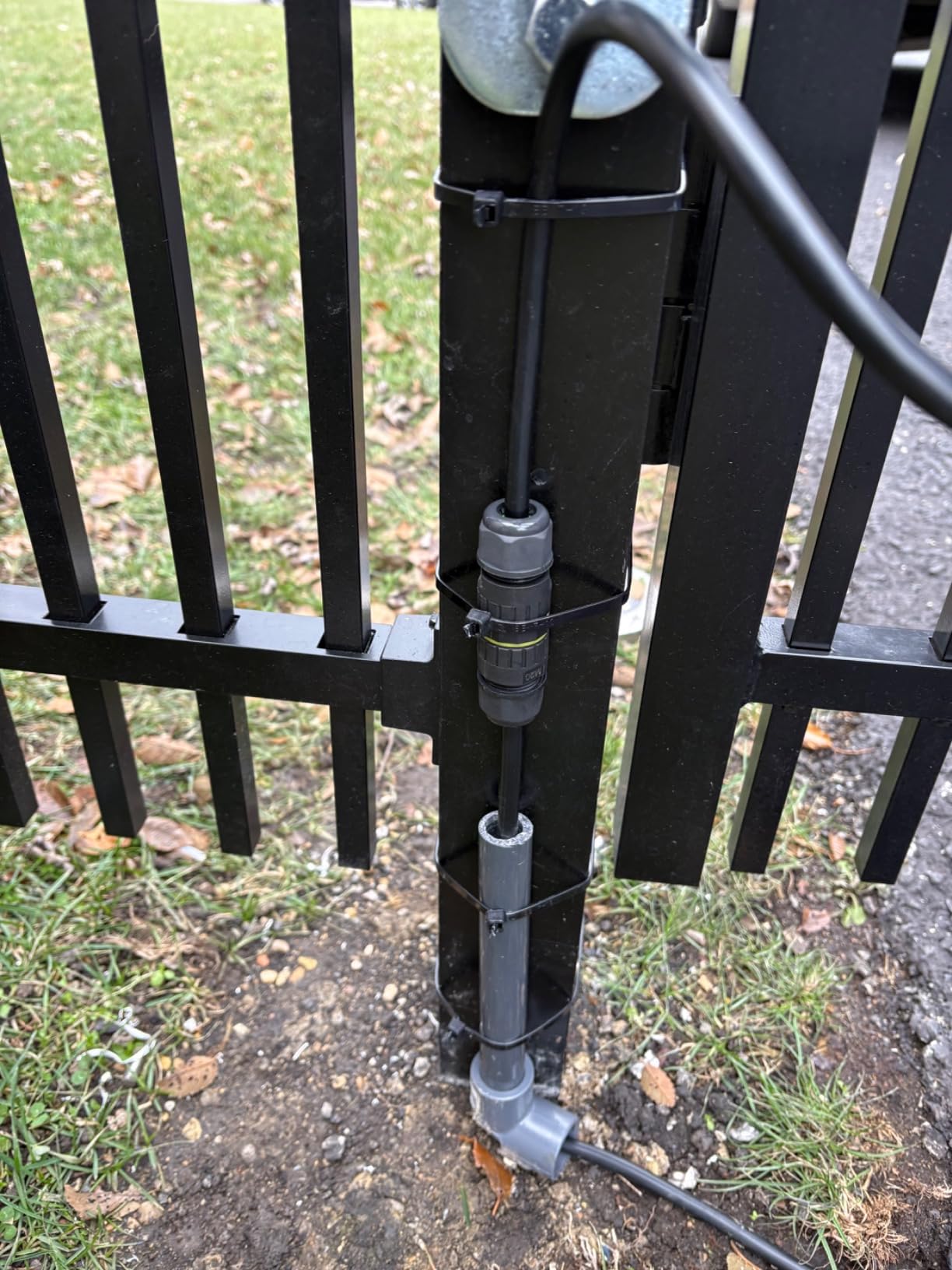 TOPENS A5132 Dual Swing Gate Opener Medium Duty Automatic Gate Motor for Double Swing Gates Up to 16ft per Arm, Electric Driveway Gate Operator AC Powered with Remote Control Kit Solar Compatible customer photo 1