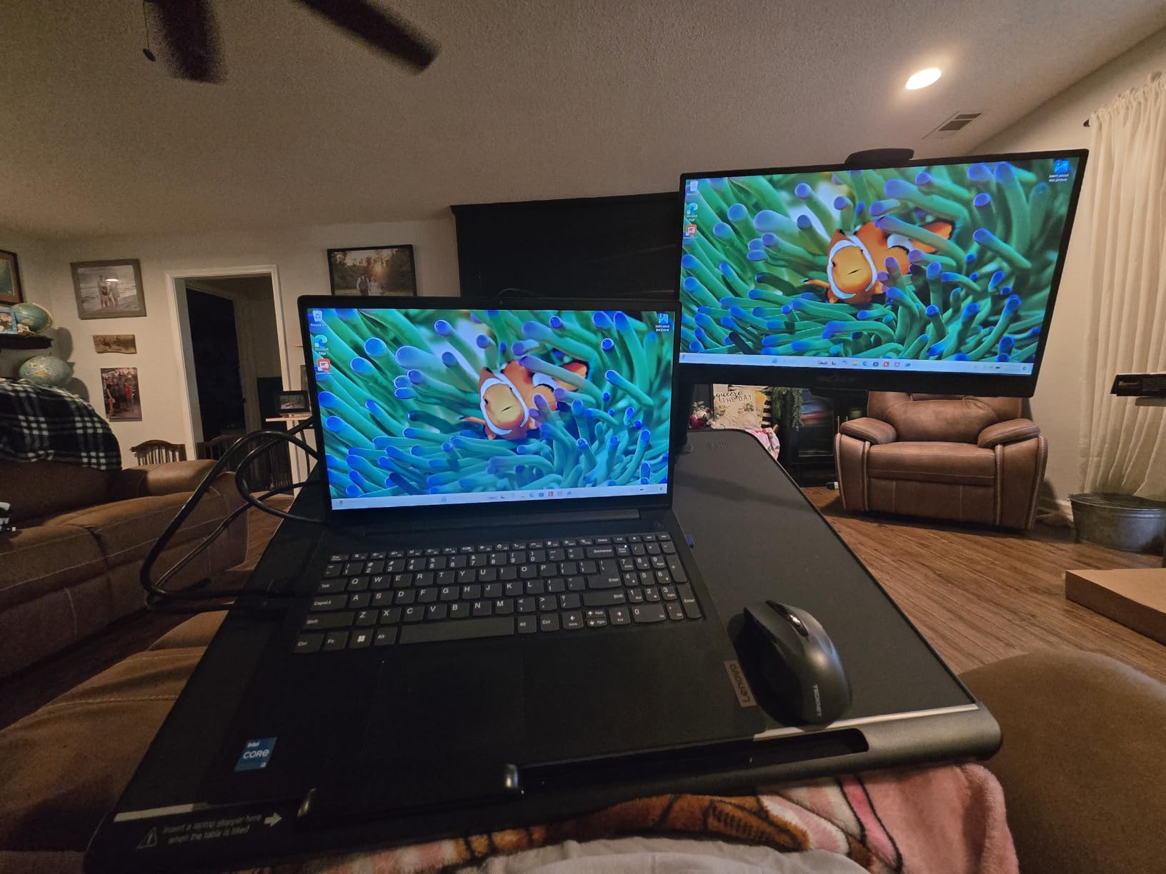InnoView Portable Monitor, 15.6 Inch FHD 1080P HDMI USB C Second External Monitor customer photo 1