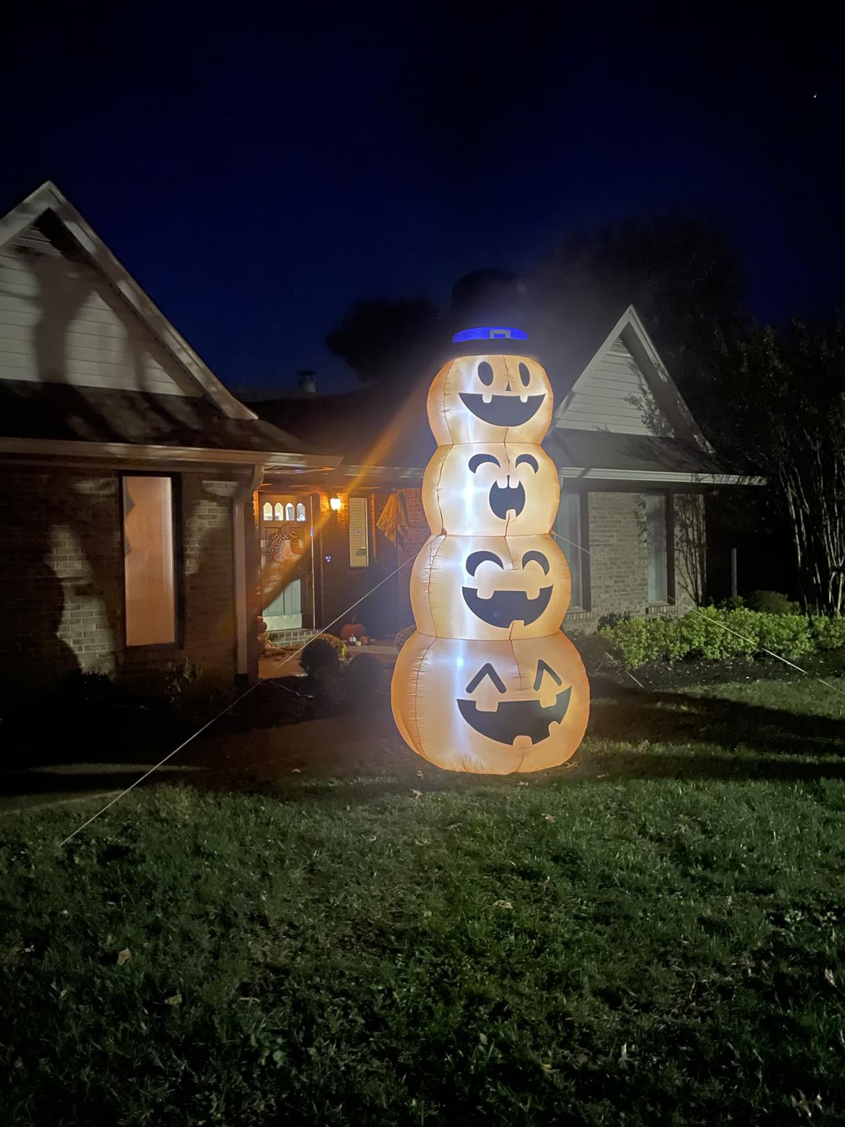 Giant Halloween Inflatables 12 FT Pumpkins Halloween Decorations Outdoor | TURNMEON Stacked Pumpkins with Witch Hat LED Lights Blow Up Halloween Decor Yard Lawn Party ( Stakes Tethers Weight Bags ) customer photo 1