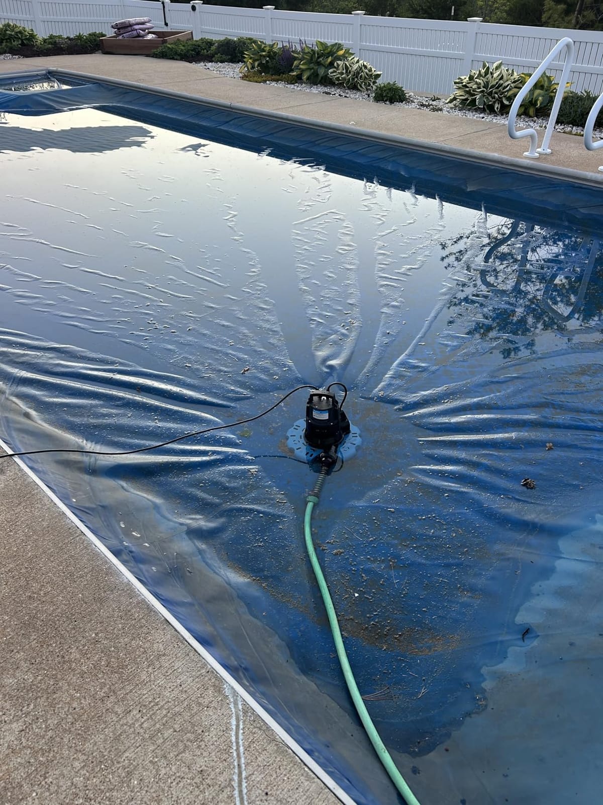 Acquaer Submersible Water Pump 1/6 HP Sump Pump Thermoplastic Utility Pump Small Electric Water Pump 1750GPH Water Remove for Basement Hot Tubs Garden Pool Cover Draining with 10 ft Cord customer photo 1