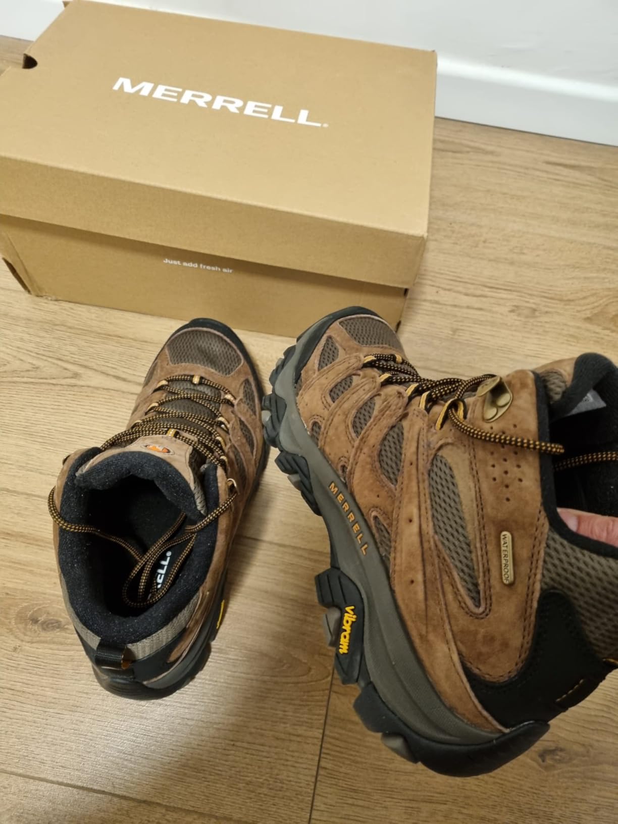 Merrell Men's Moab 3 Mid Waterproof Hiking Boots customer photo 2