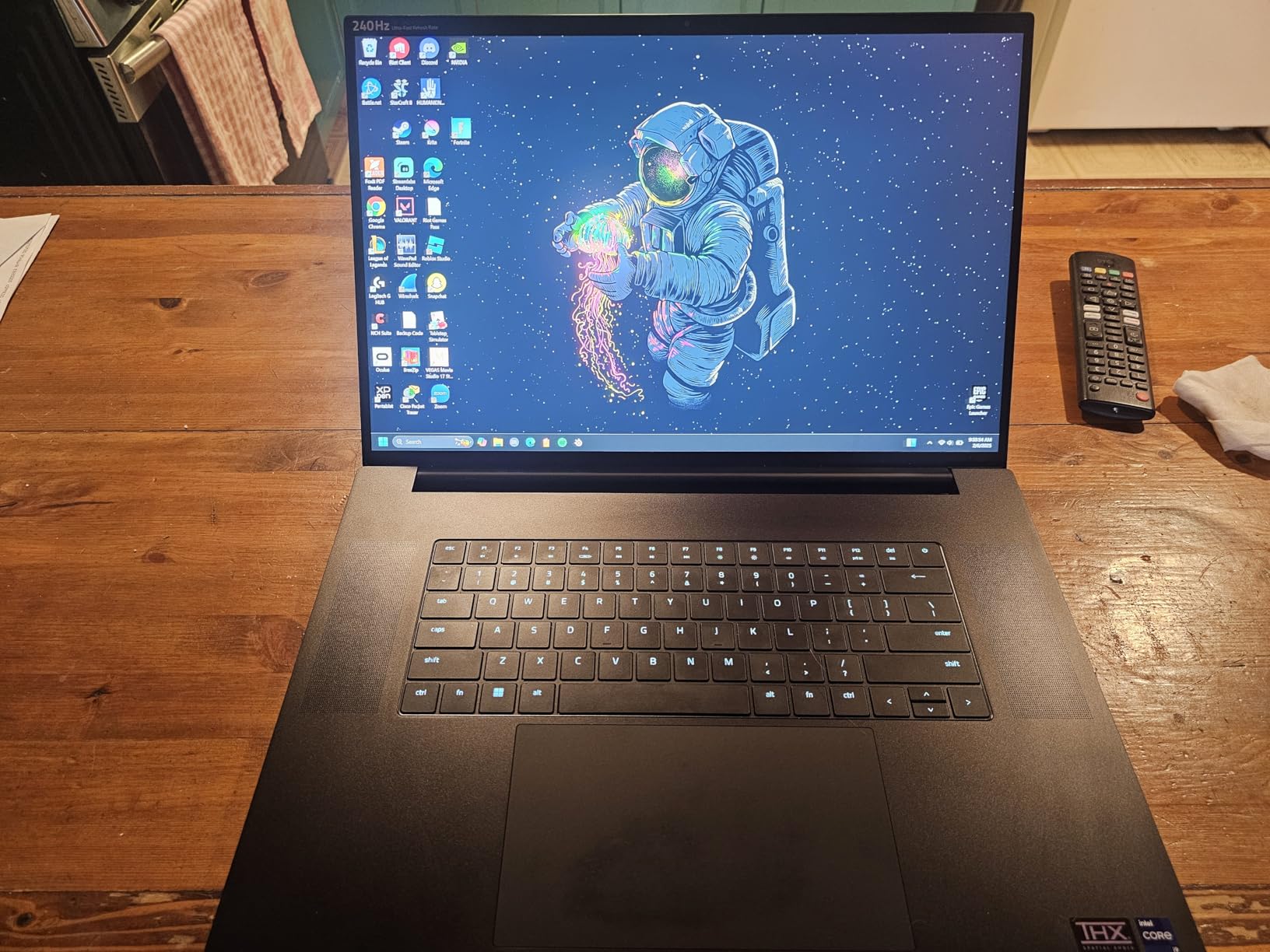 Razer Blade 17 Gaming Laptop: NVIDIA GeForce RTX 3060-11th Gen Intel 8-Core i7 CPU - 17.3