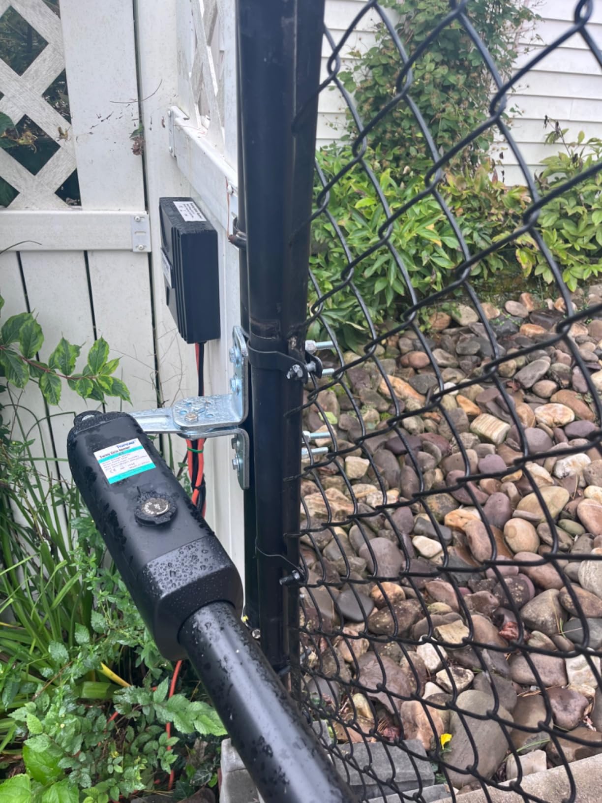TOPENS A5131 Single Swing Gate Opener Medium Duty Automatic Gate Motor for Single Swing Gates Up to 16ft customer photo 1