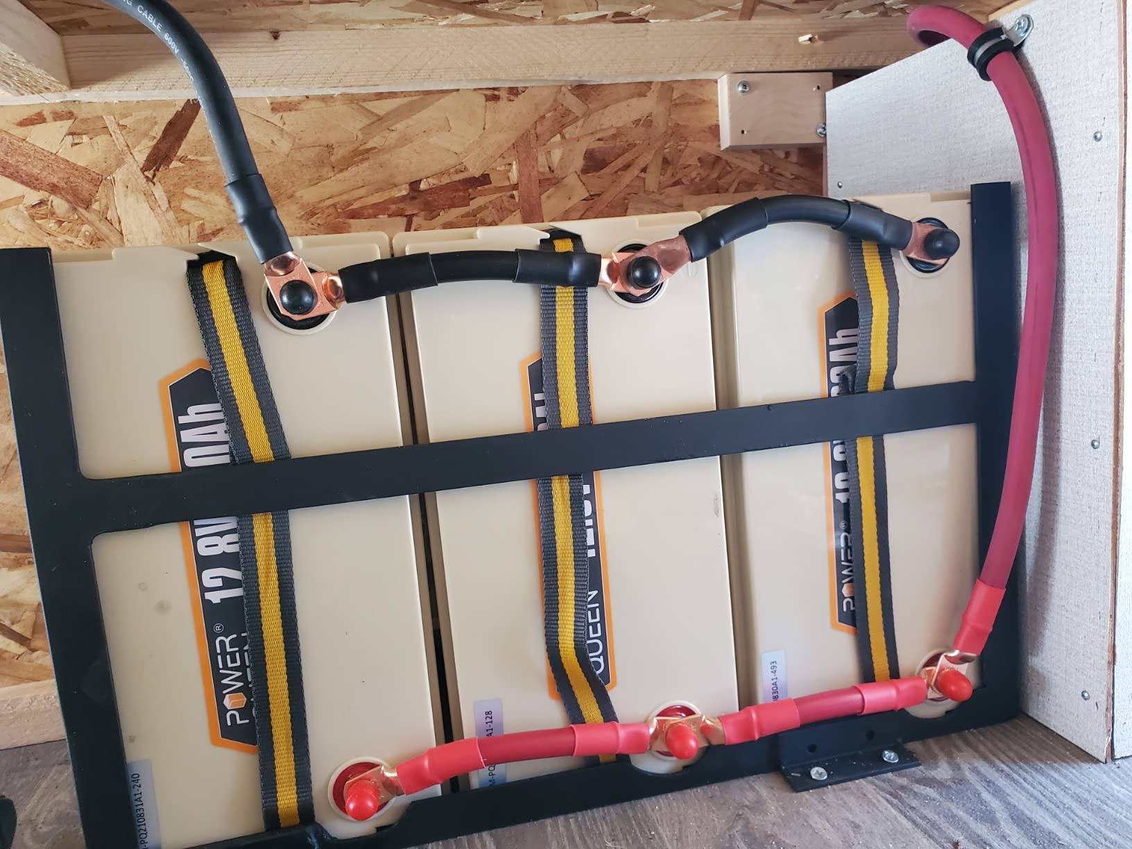 Power Queen 12V 100Ah LiFePO4 Battery, Group 31 Lithium Battery with 1280Wh Energy and BMS Protection, Up to 15000 Deep Cycles for RV Trailer, Solar Off-Grid, Marine customer photo 1