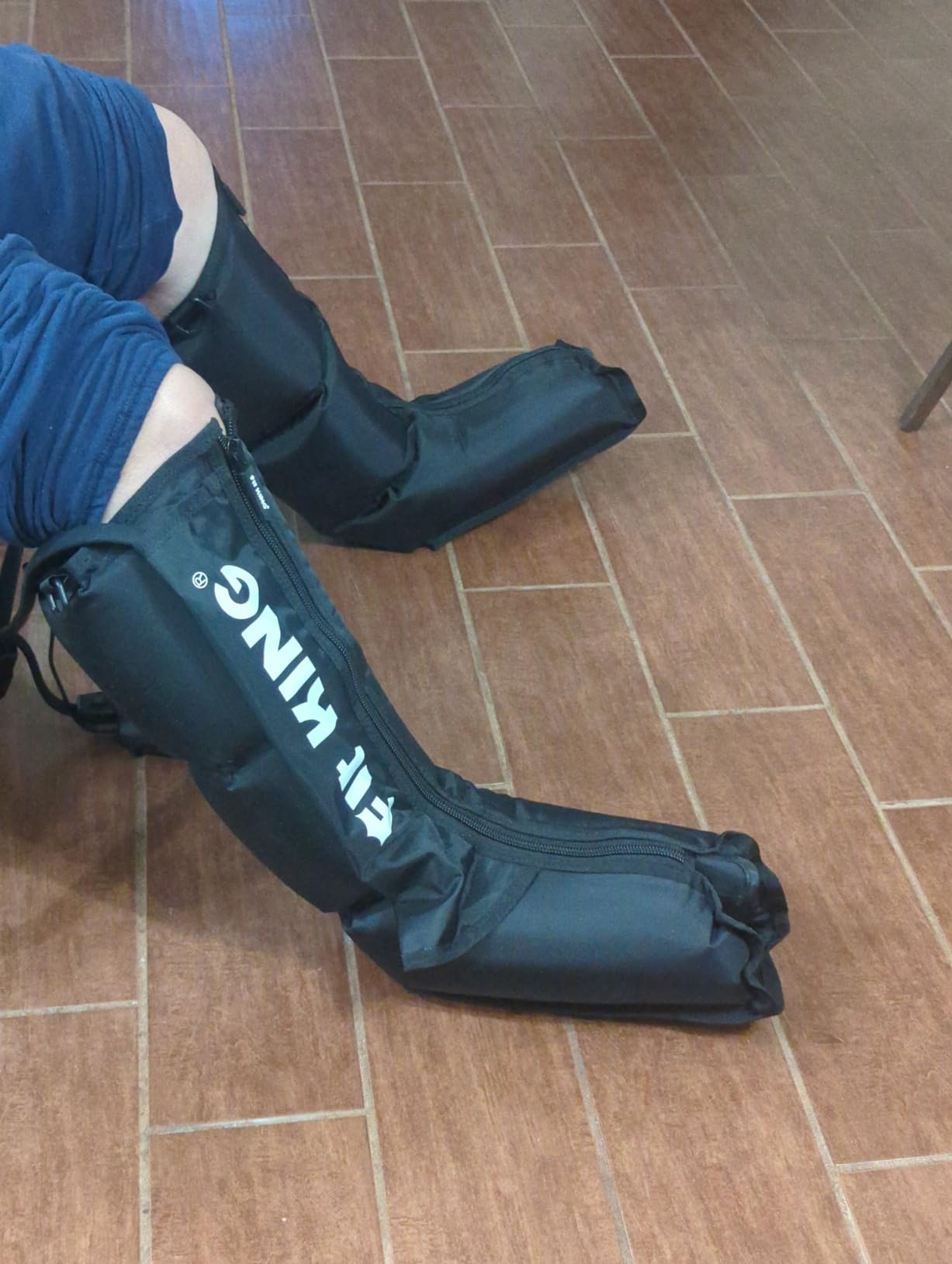 FIT KING Air Compression Leg Massager for Recovery, Foot and Calf Massager | Sequential Boots for Muscle Relaxation, Zipper Wearing, FSA-HSA customer photo 2
