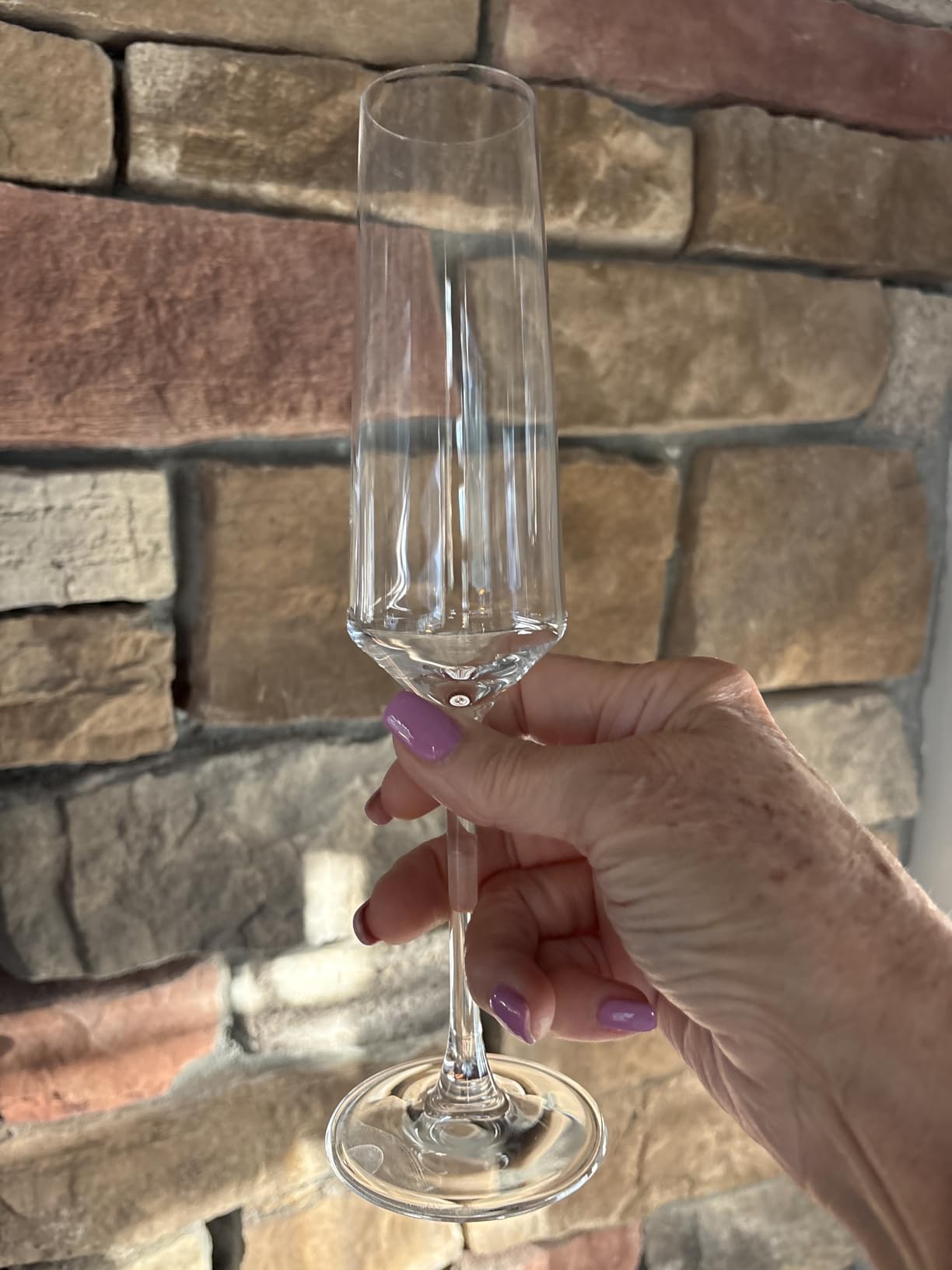 BACLIFE Champagne Flutes - Hand Blown Elegant Champagne Glasses Set of 6 - Unique Gift for Father's Day, Birthday, Wedding - Ideal for Wine Tasting, Daily Use - 7.5 oz, Clear customer photo 2