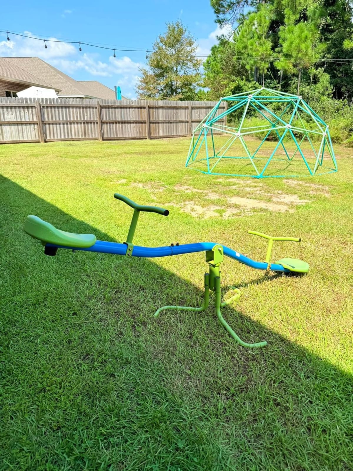Zupapa 10FT Climbing Dome, Outdoor Jungle Gym for Kids with Climbing Grip - Geometric Dome Climber Supports 1000LBS Outdoor Playset customer photo 1