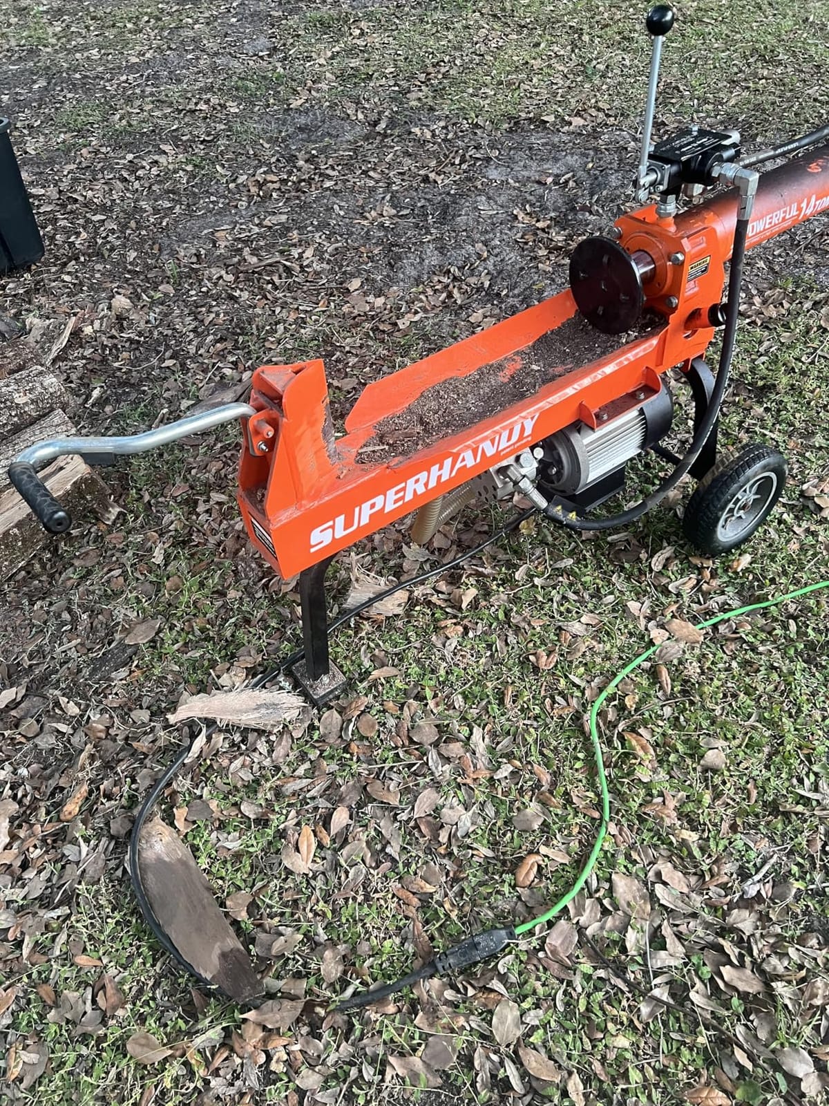 SuperHandy Hydraulic Log Splitter, 14 Ton, Portable Firewood Splitter | for firewood, cabins and seasonal wood prep; auto-return ram helps keep splitting cycles moving; Firewood Splitter; Wood Prep customer photo 1