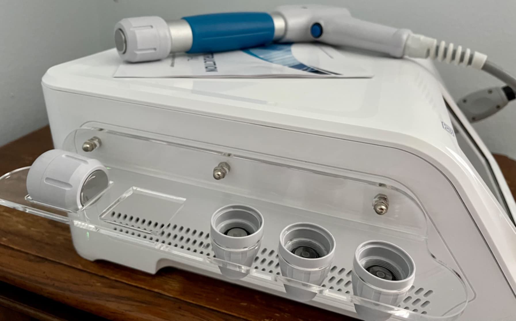 Shockwave Therapy Machine for Joint and Muscle Pain Relief, FSA/HSA Eligible, Non-Invasive ESWT Shock Wave Therapy Device customer photo 1